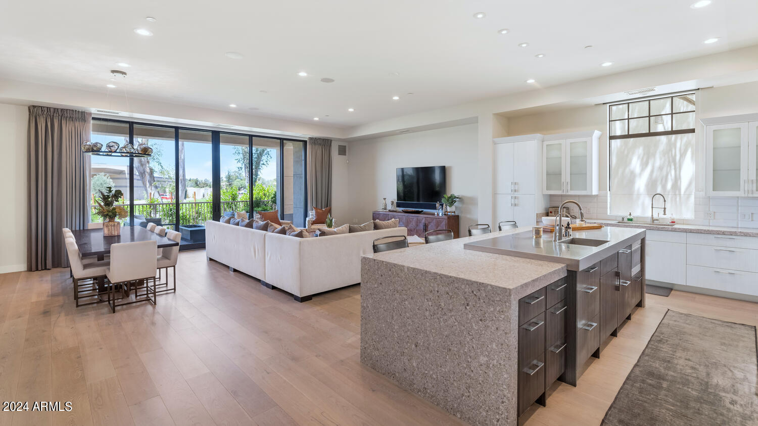 2 E Biltmore Estates Drive 101