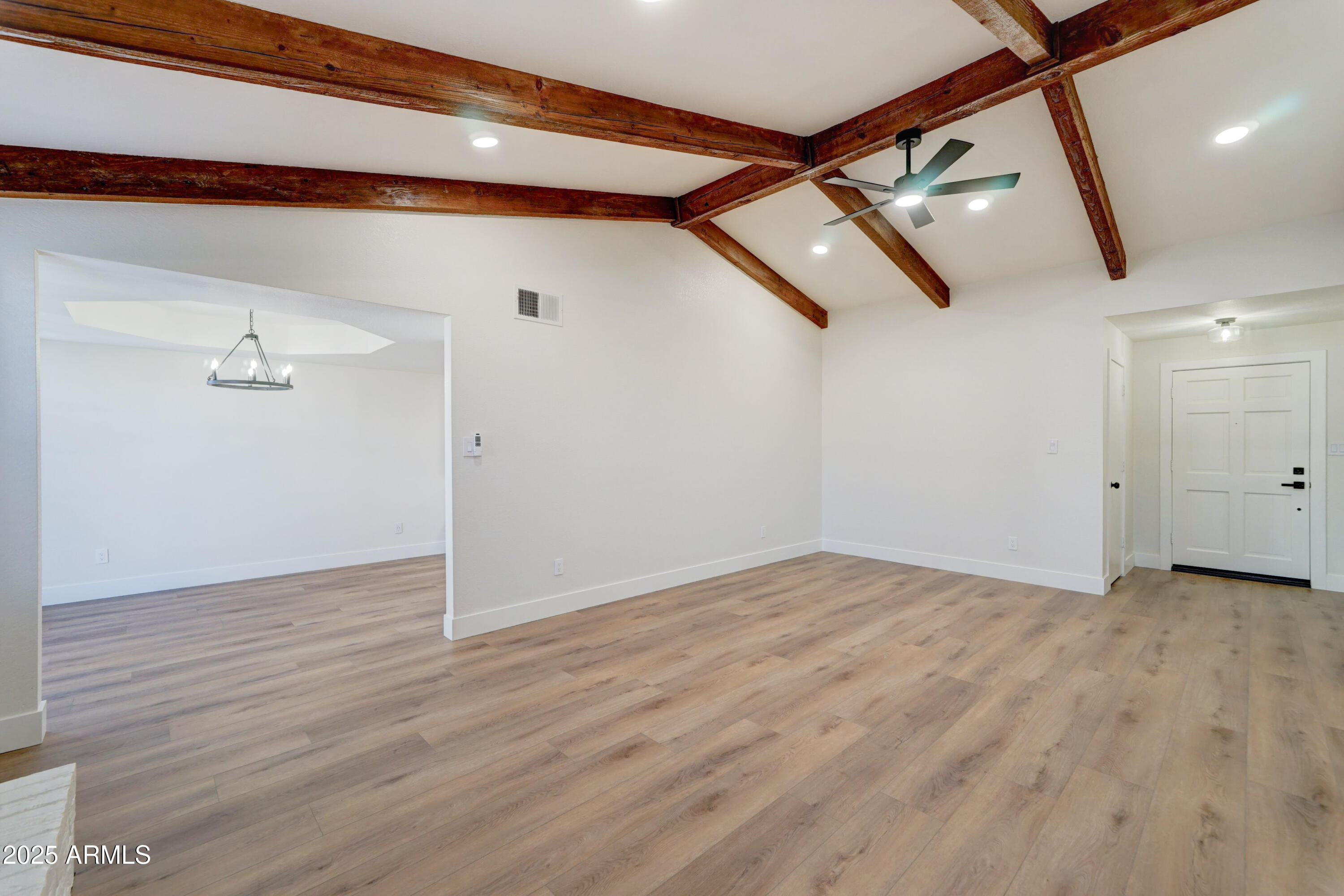 324 W HARVARD Avenue