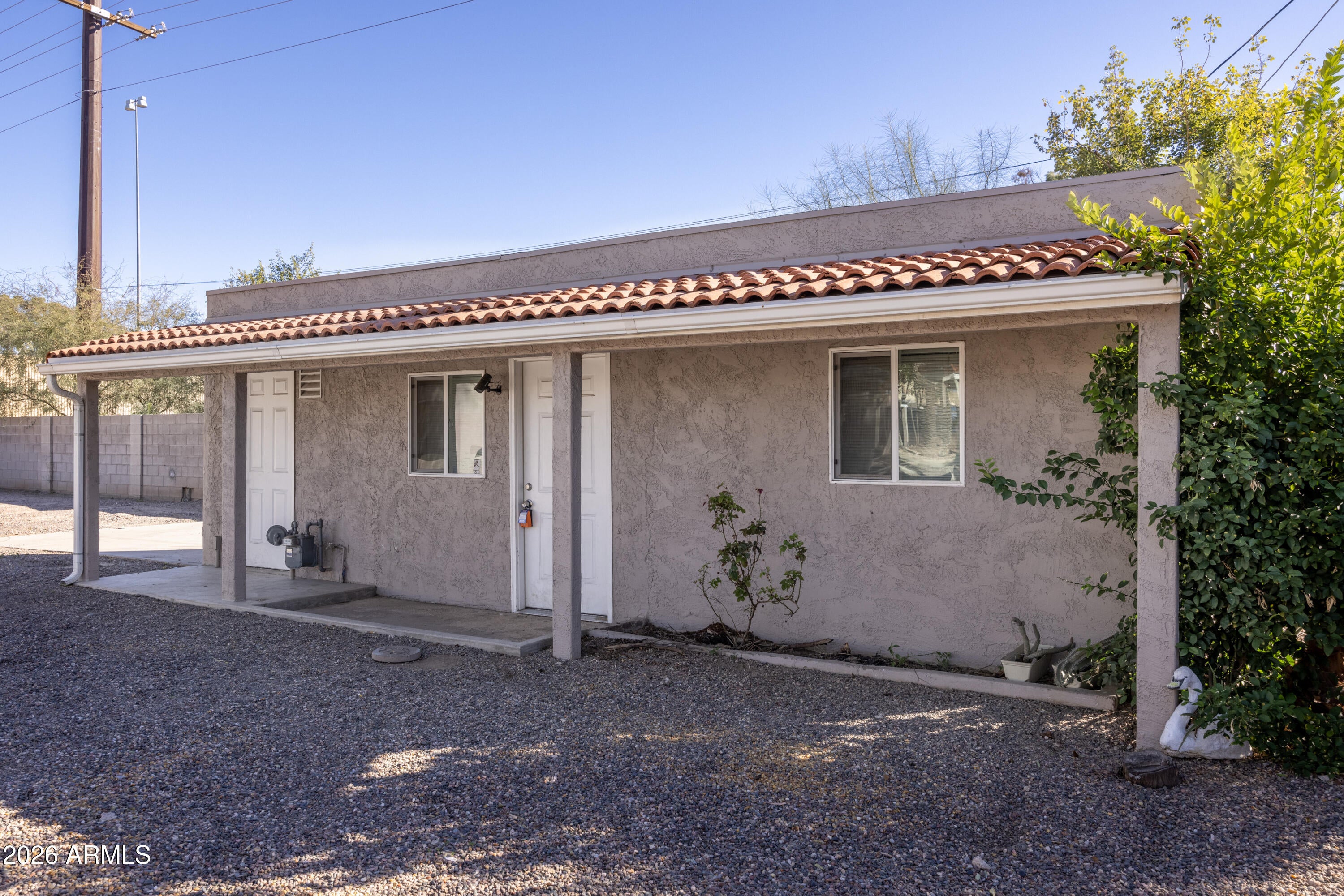 2501 W BELMONT Avenue Apt 3