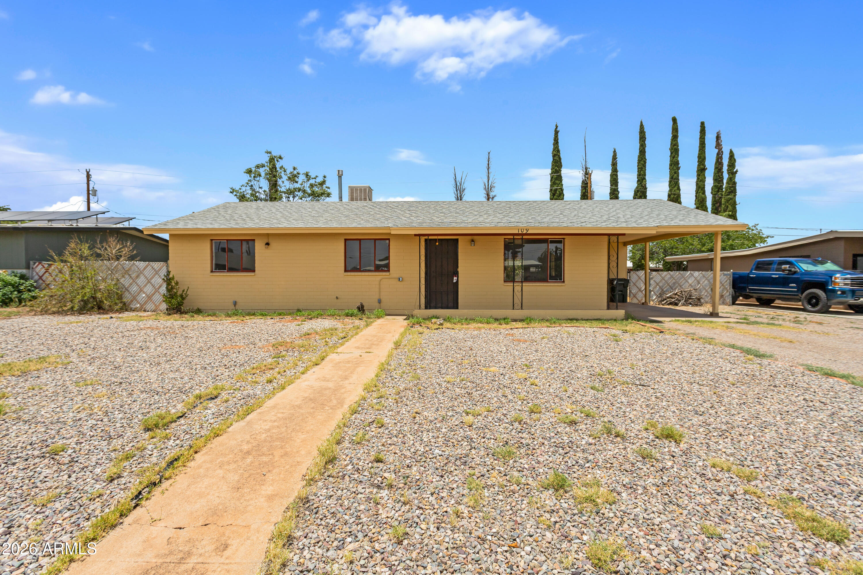 109 E FREIHAGE Drive