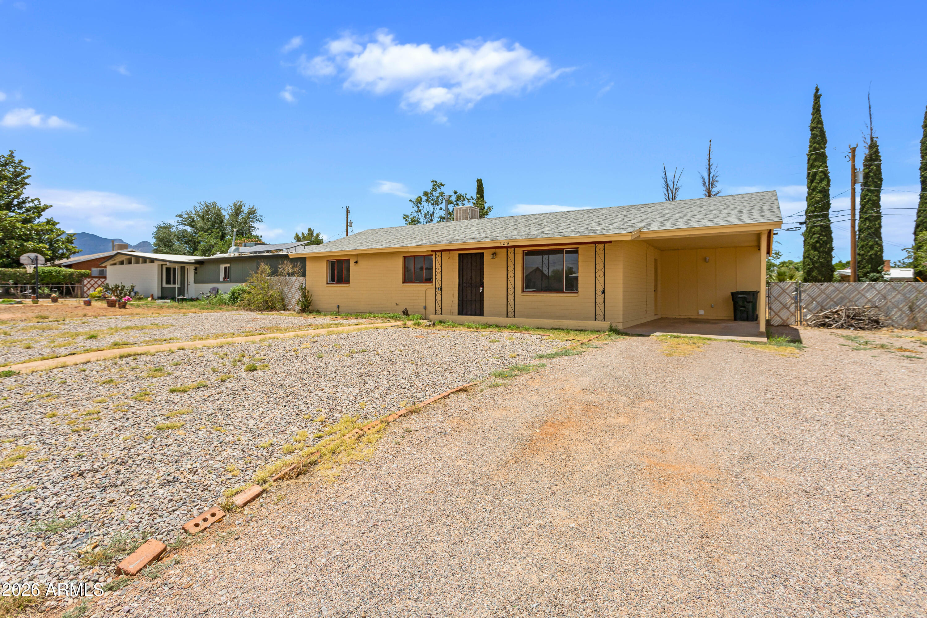 109 E FREIHAGE Drive