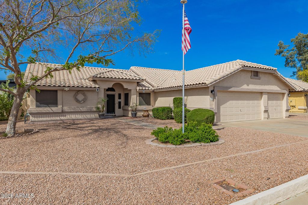 Photo of 10346 N 68th Lane, Peoria, AZ 85345 (MLS # 6994290)