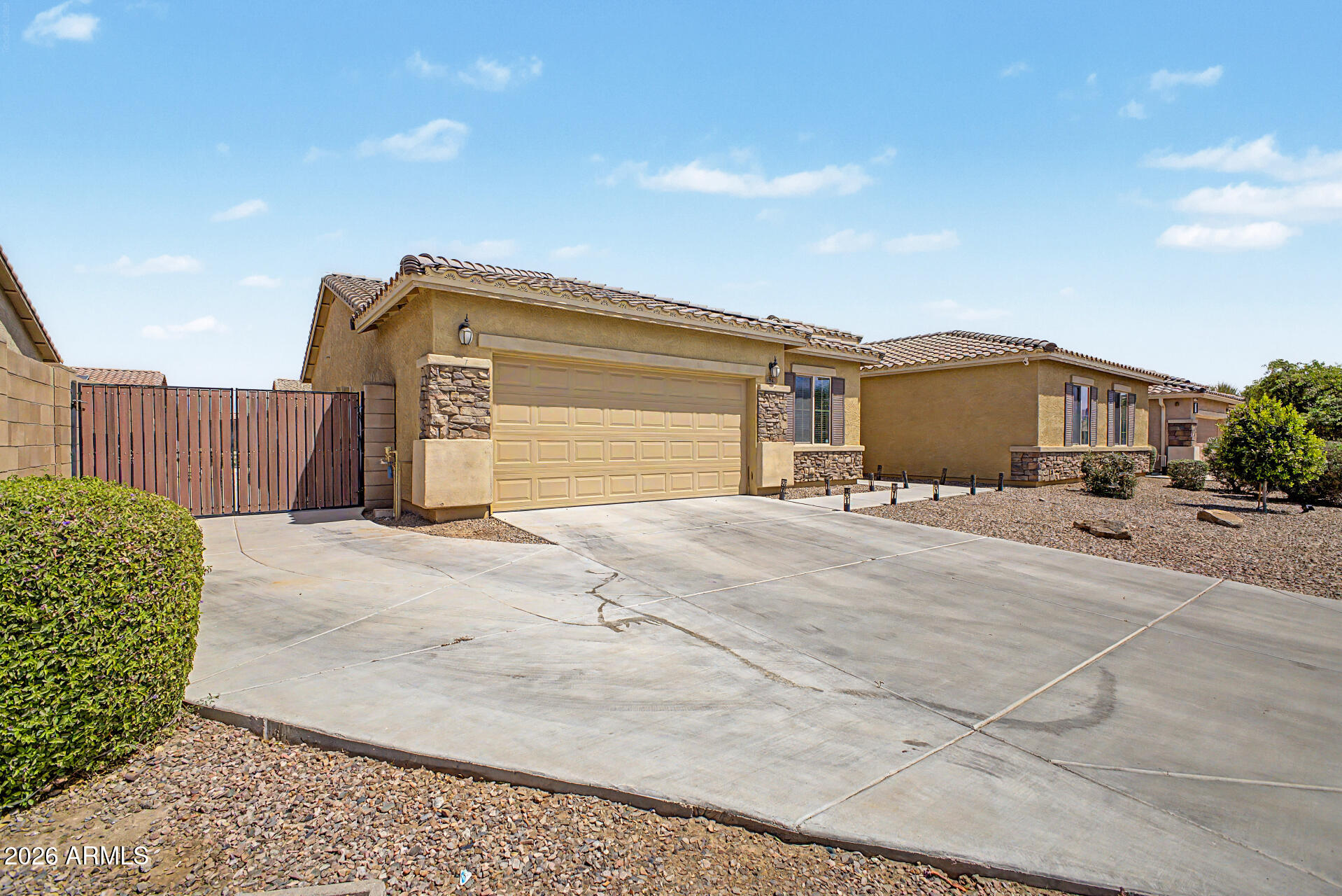 5621 S 57TH Lane