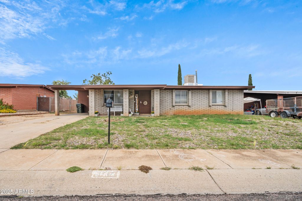 Photo of 3717 N Mallard Circle, Sierra Vista, AZ 85635 (MLS # 6937801)