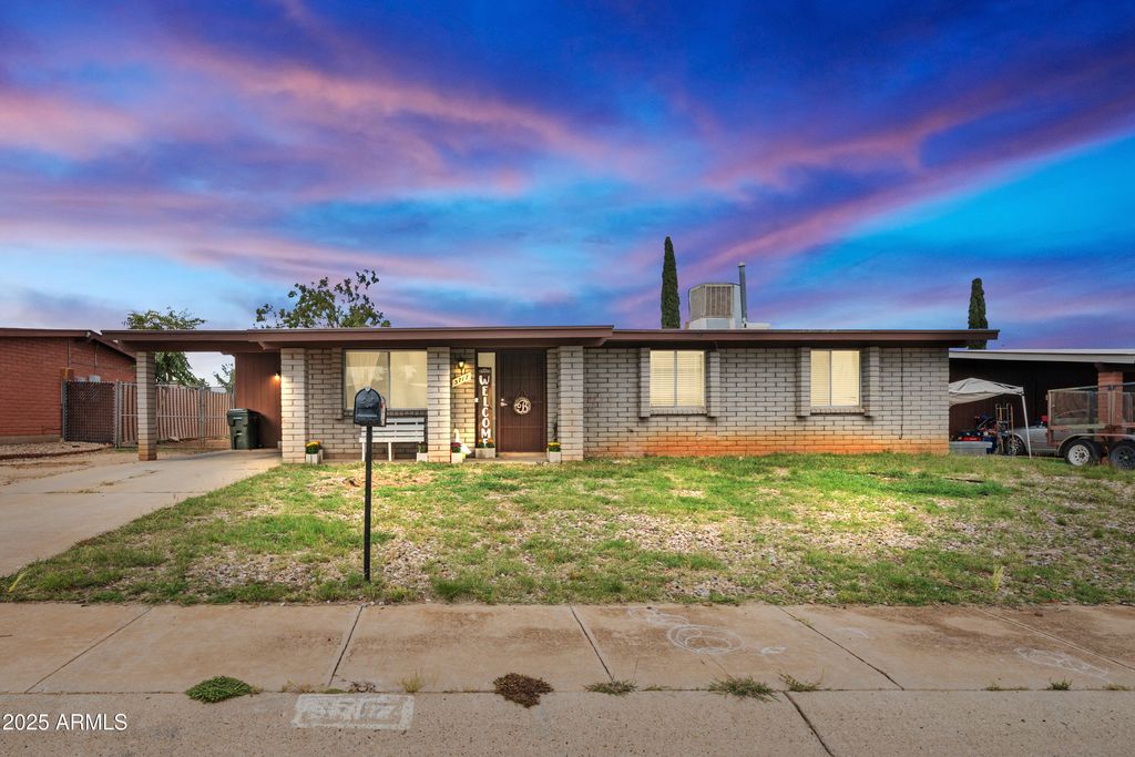 Photo of 3717 N Mallard Circle, Sierra Vista, AZ 85635 (MLS # 6937801)