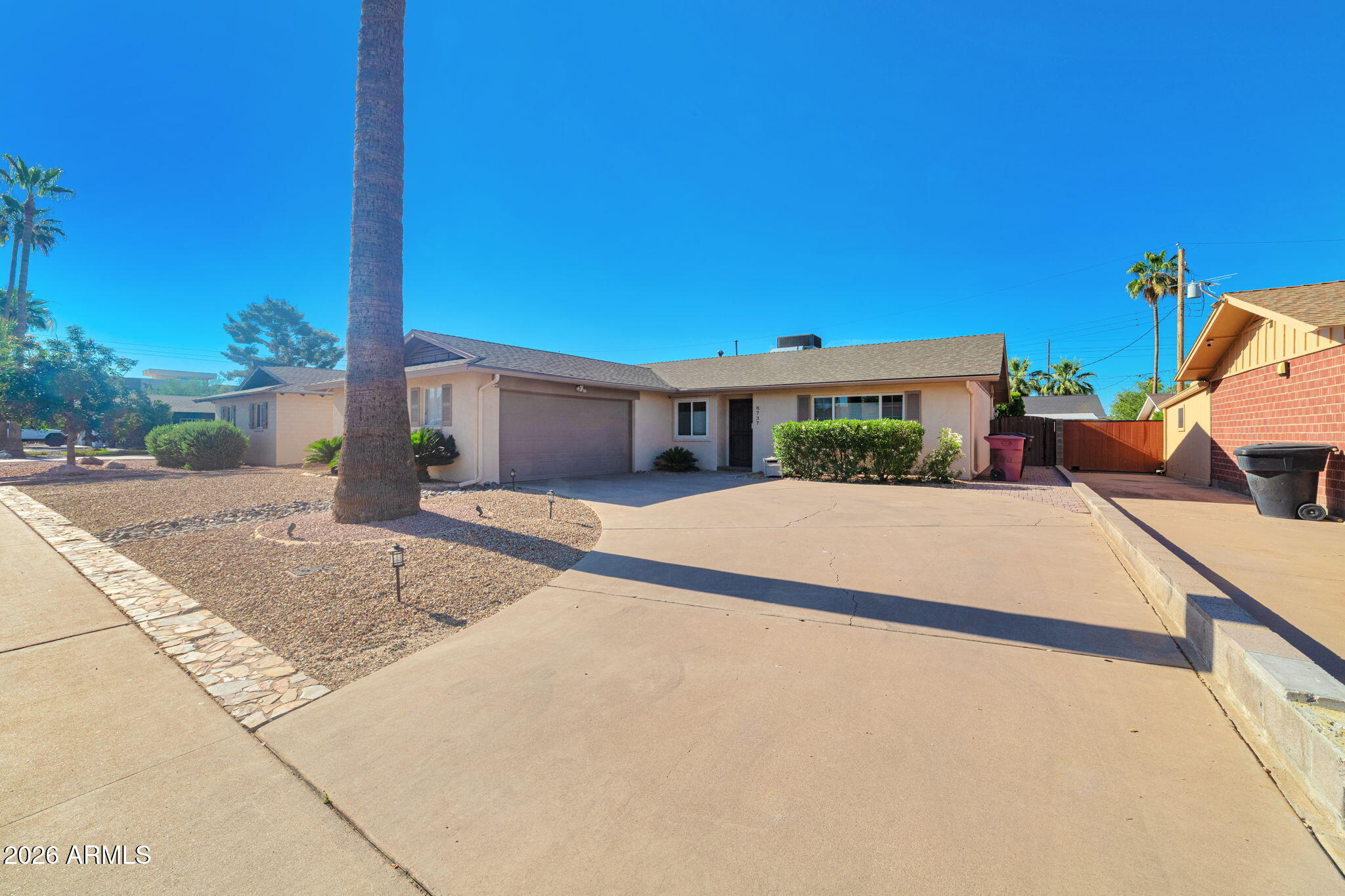 8737 E PLAZA Avenue