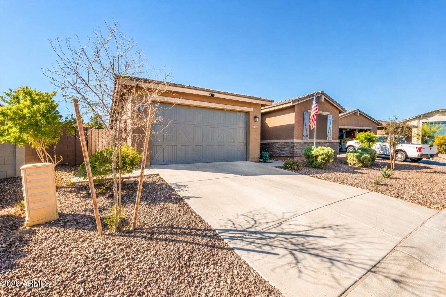 41695 W CATHEDRAL ROCK Pass