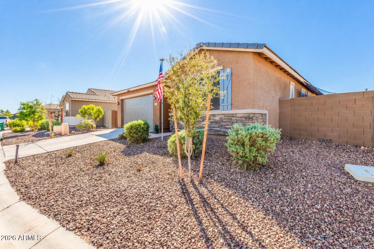 41695 W CATHEDRAL ROCK Pass