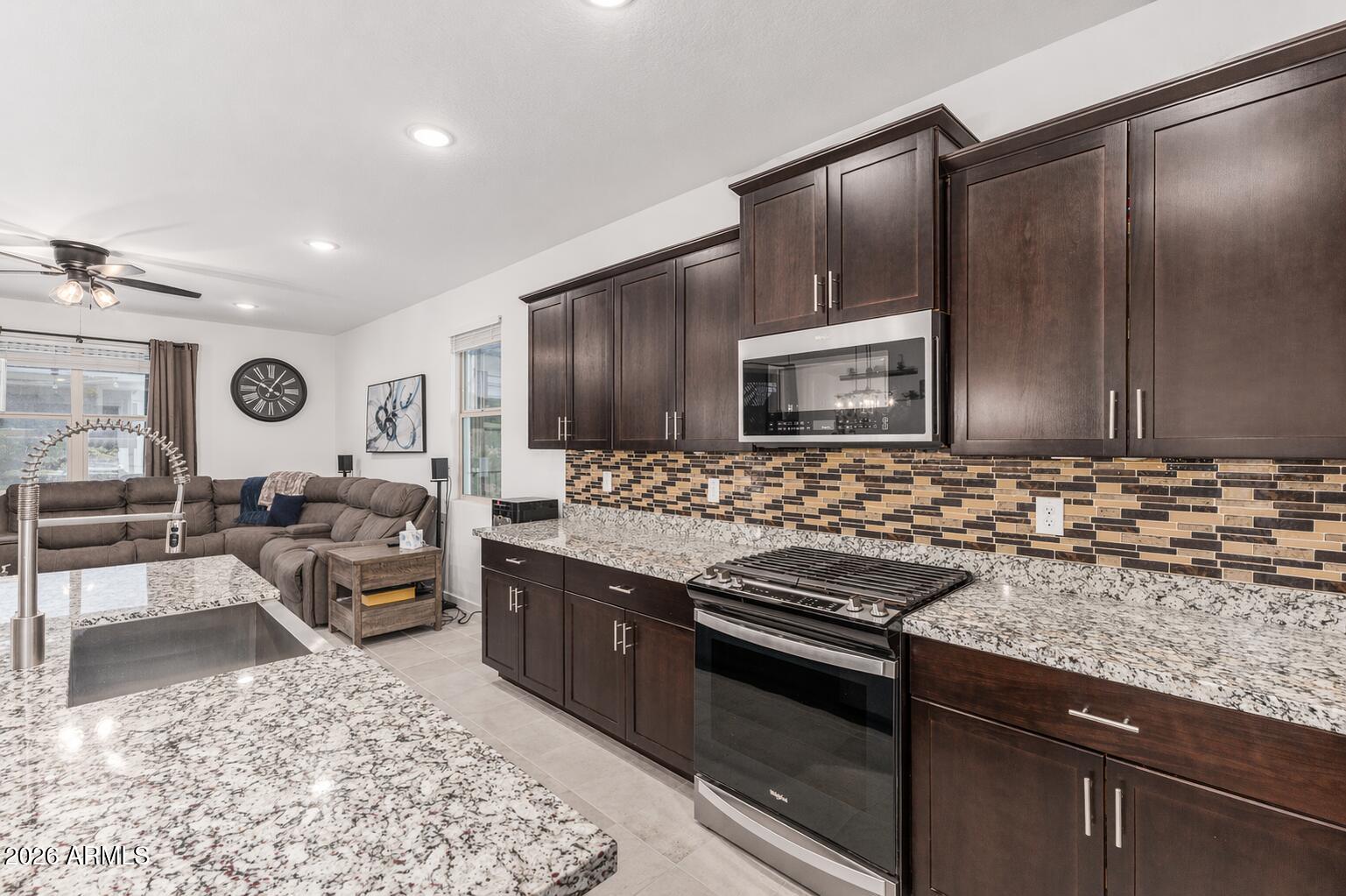 41695 W CATHEDRAL ROCK Pass