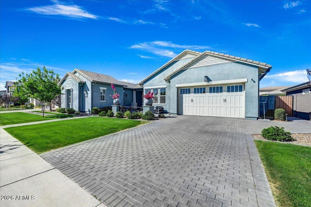 Photo of 3494 E Bloomfield Parkway, Gilbert, AZ 85296 (MLS # 6995433)