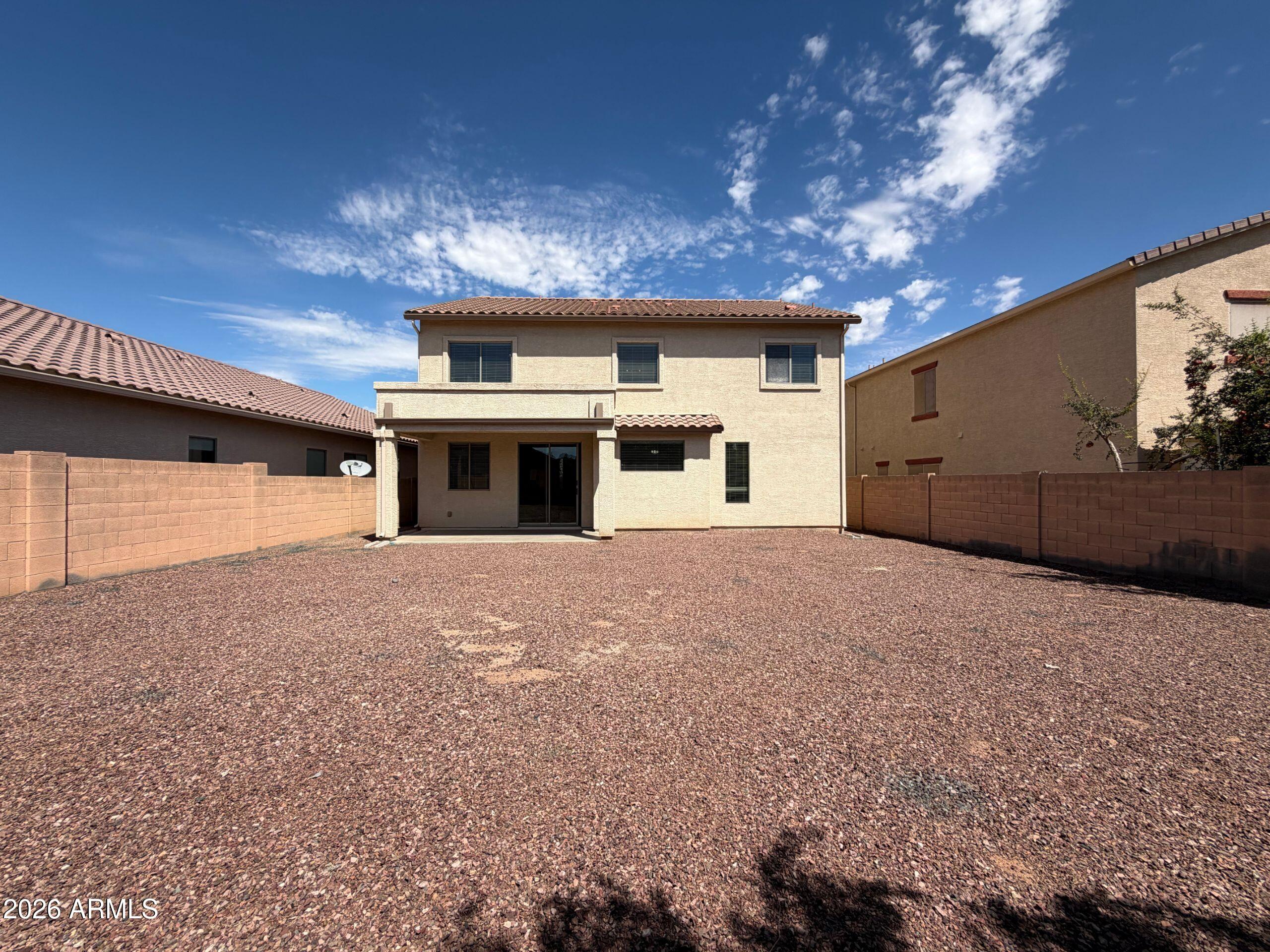 671 W GREEN TREE Drive