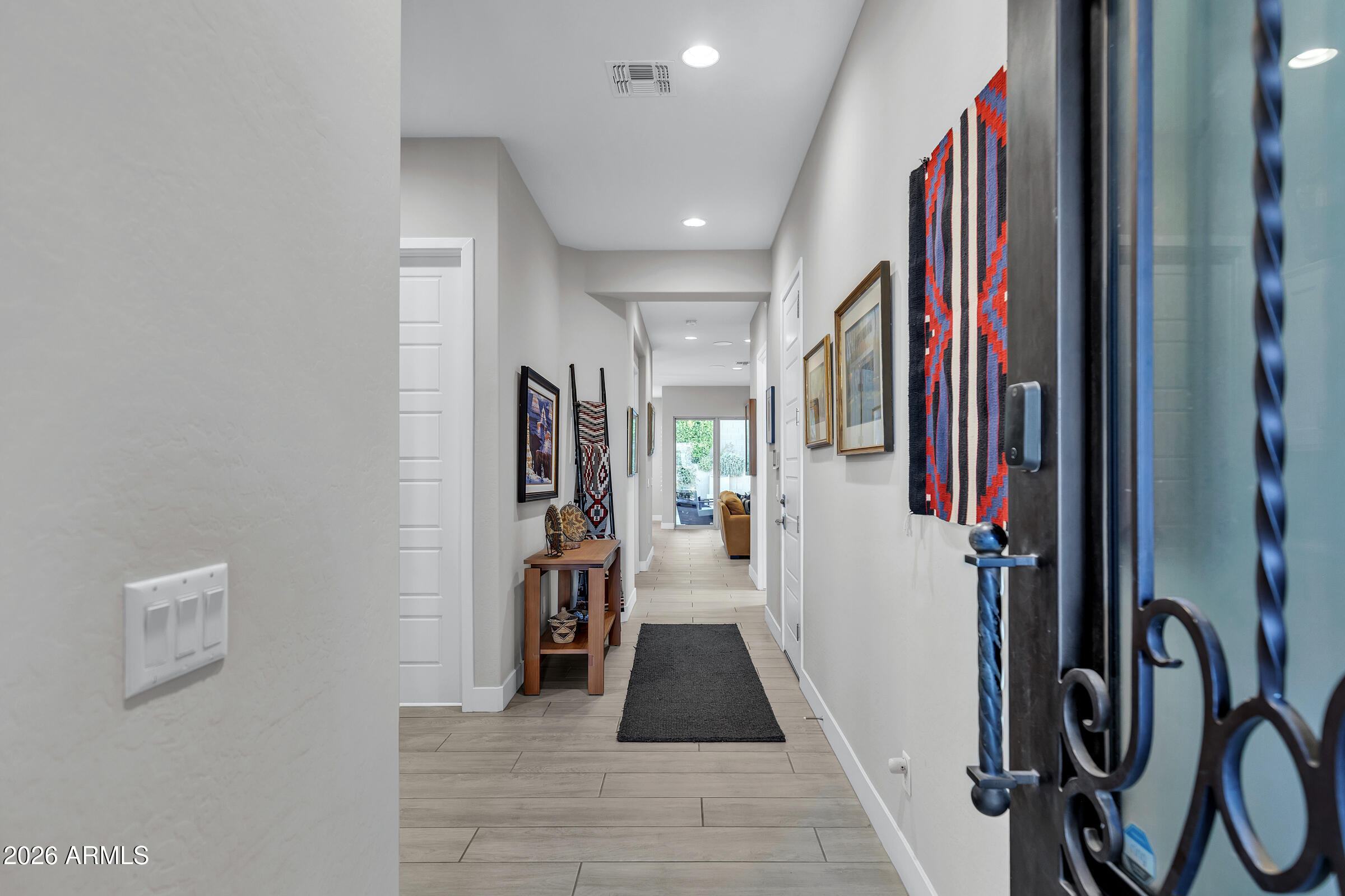 622 E DEER CREEK Road