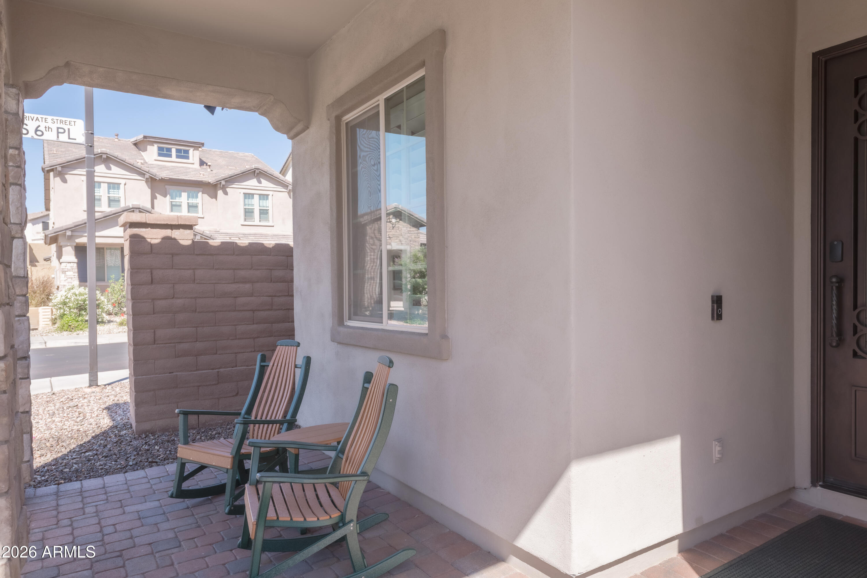 622 E DEER CREEK Road