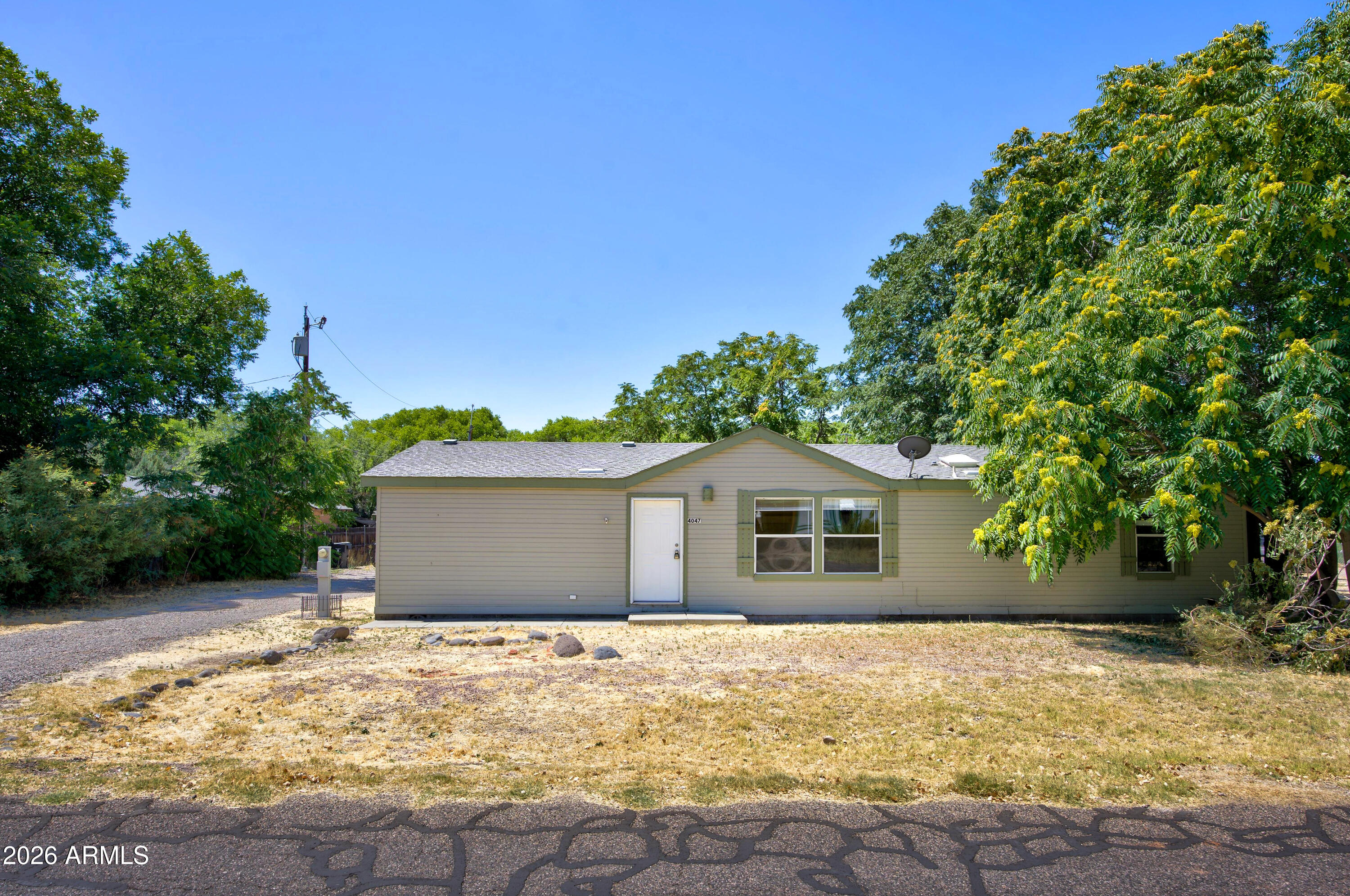 4047 E CRIPPLE CREEK Drive
