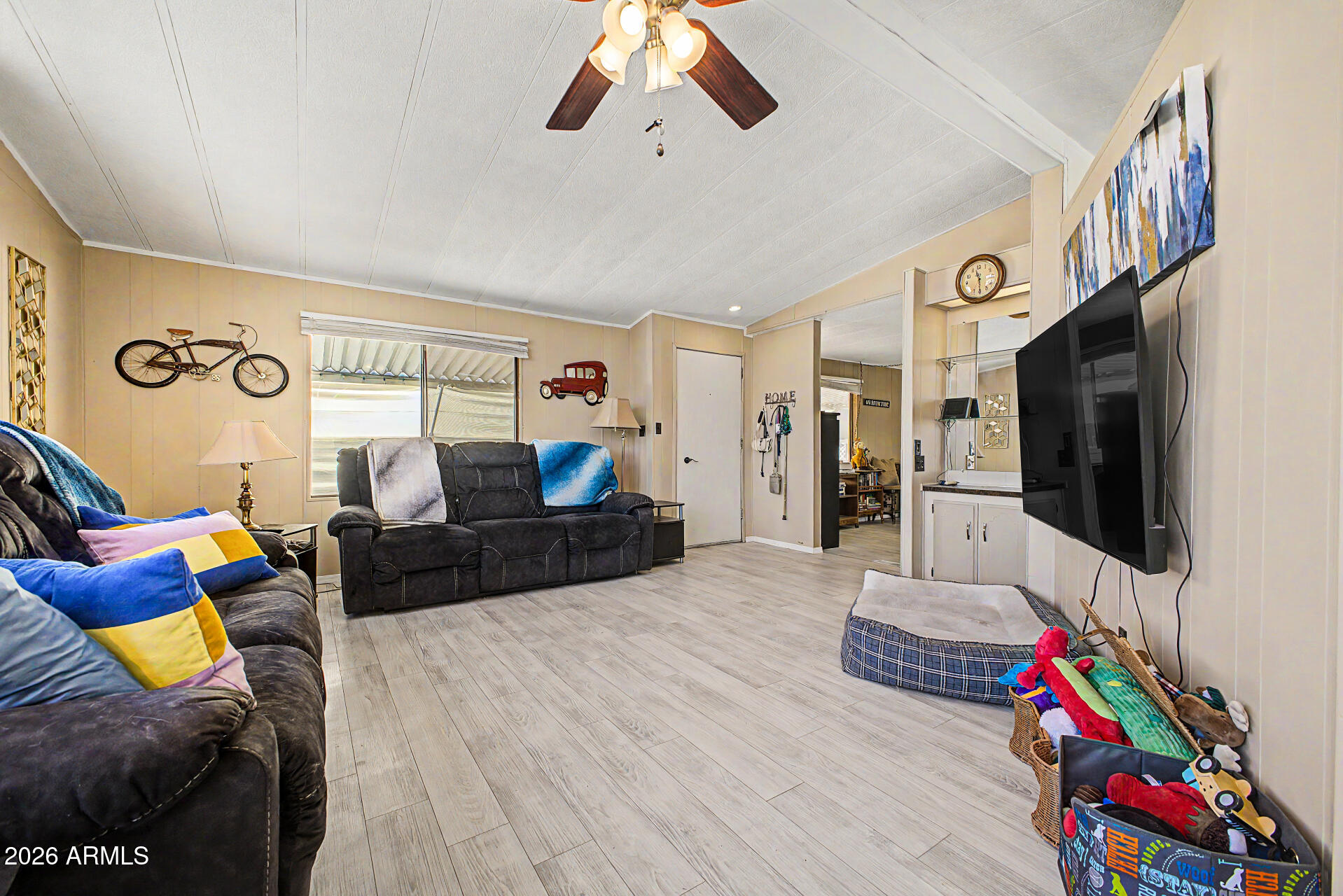 2609 W Southern Avenue 135