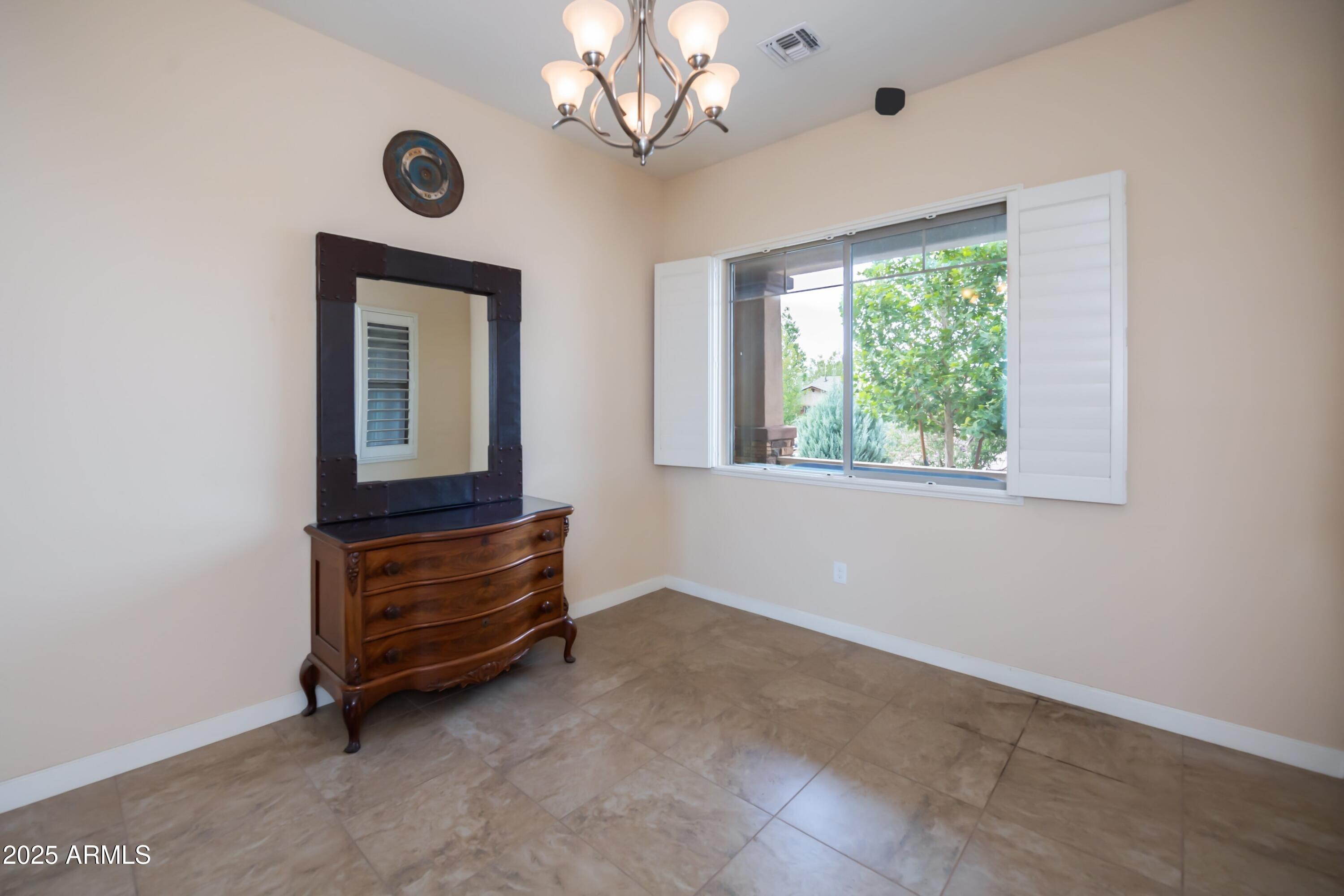 8277 N SAGE VISTA --