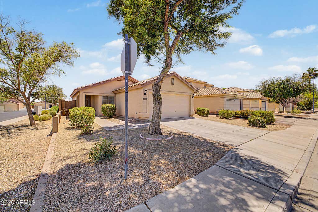 Photo of 12901 W Laurel Lane, El Mirage, AZ 85335 (MLS # 7047948)