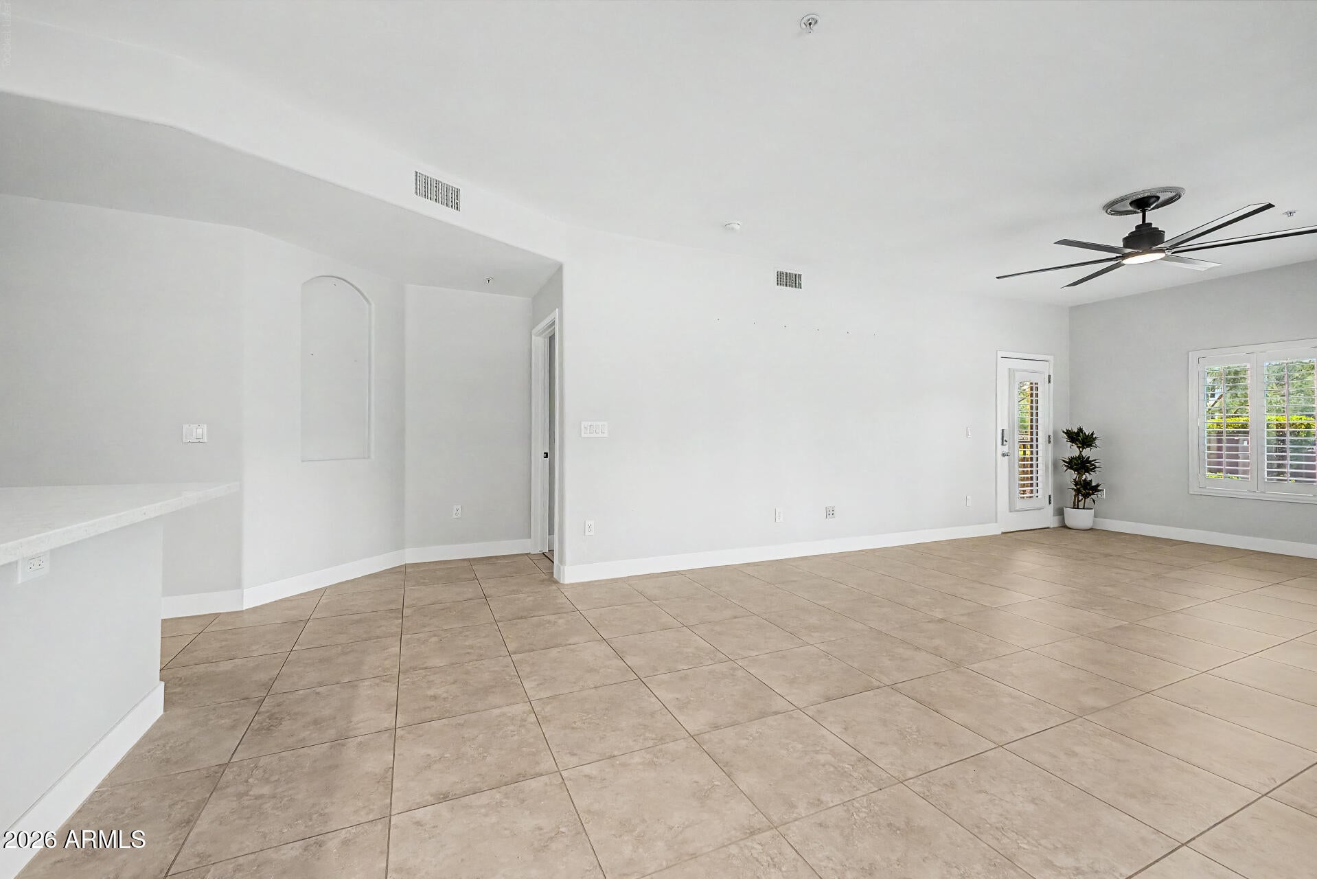 5350 E DEER VALLEY Drive 1420