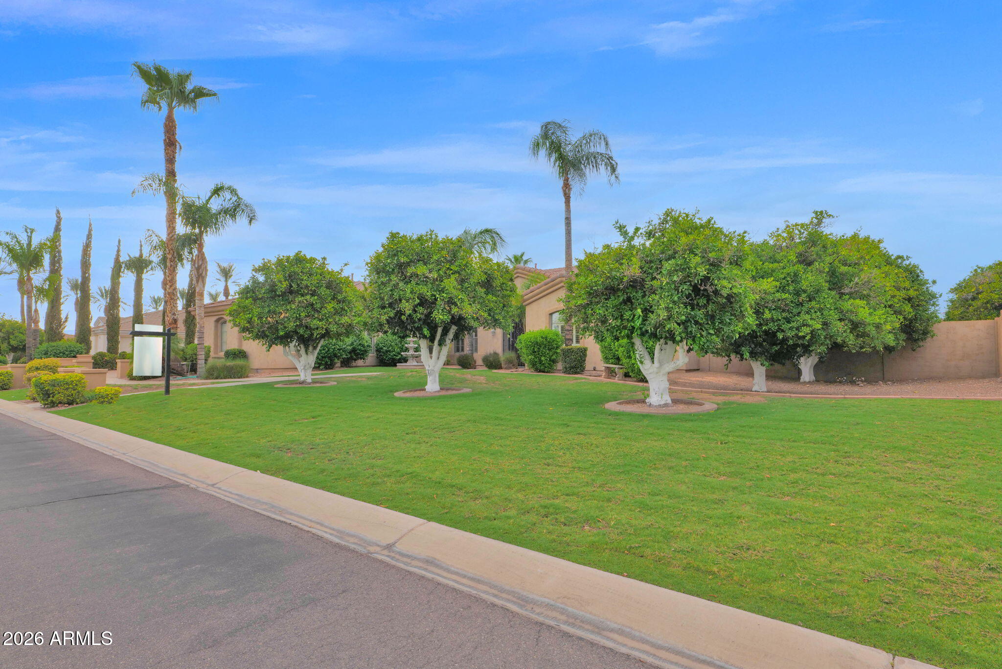 3418 E JUNE Circle