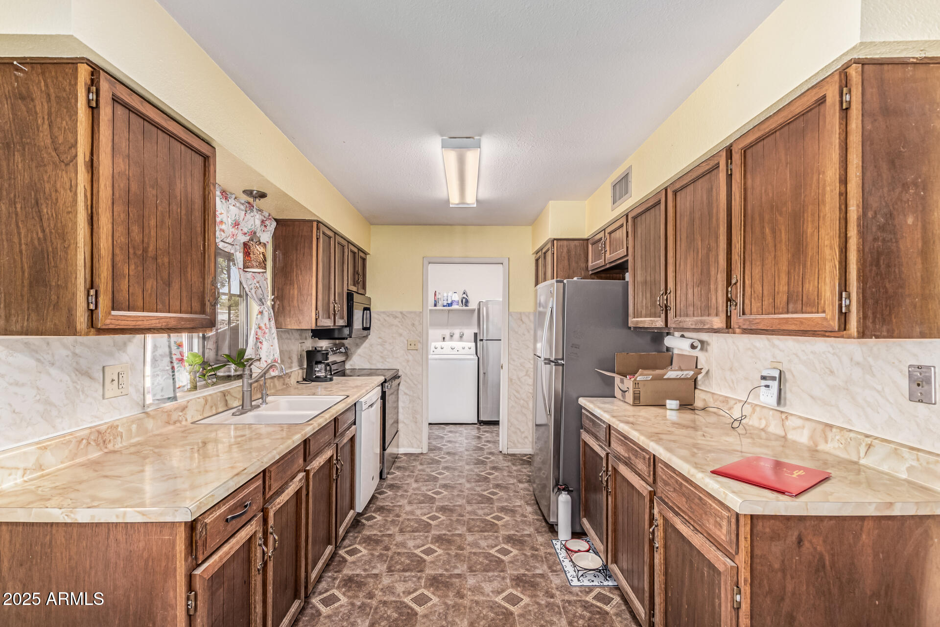 421 S 113th Way
