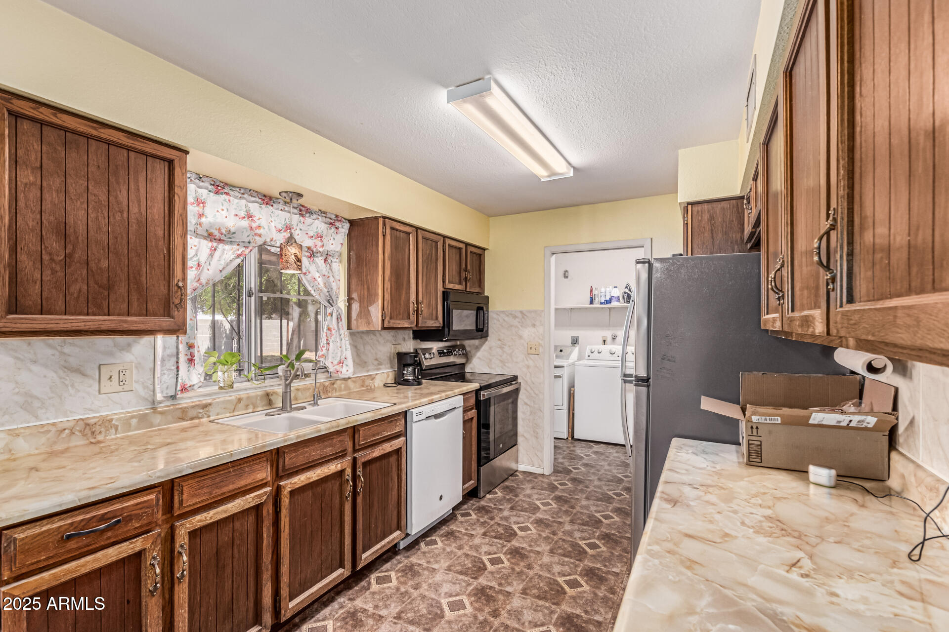 421 S 113th Way