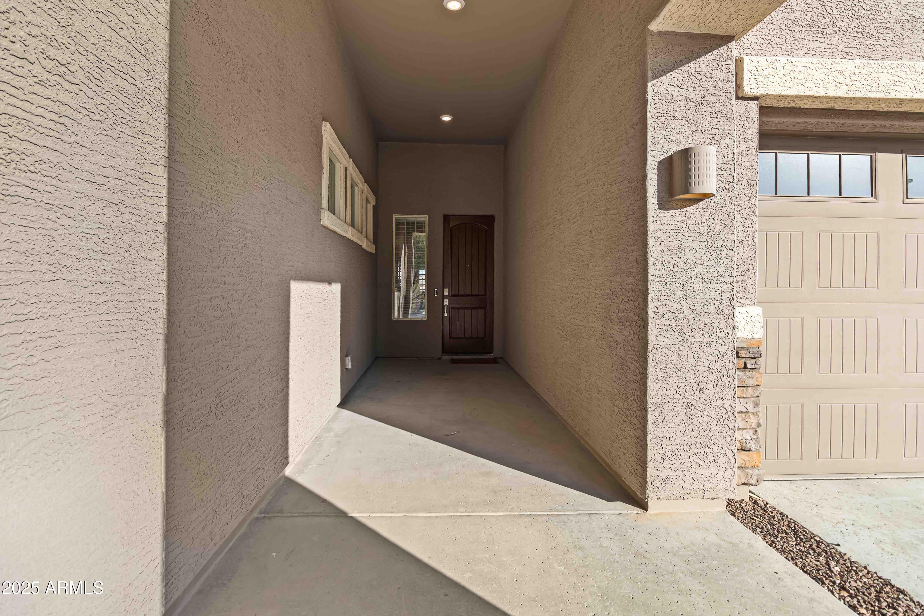 21261 W VIRGINIA Avenue