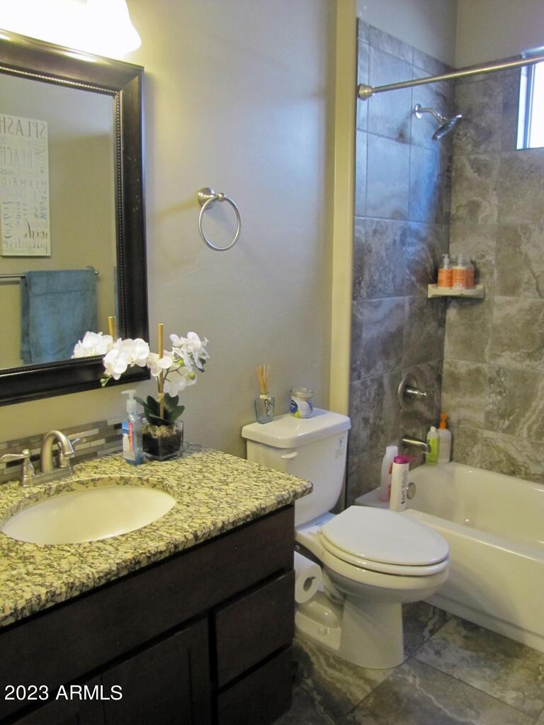 MESA VERDE ESTATES - Residential Lease