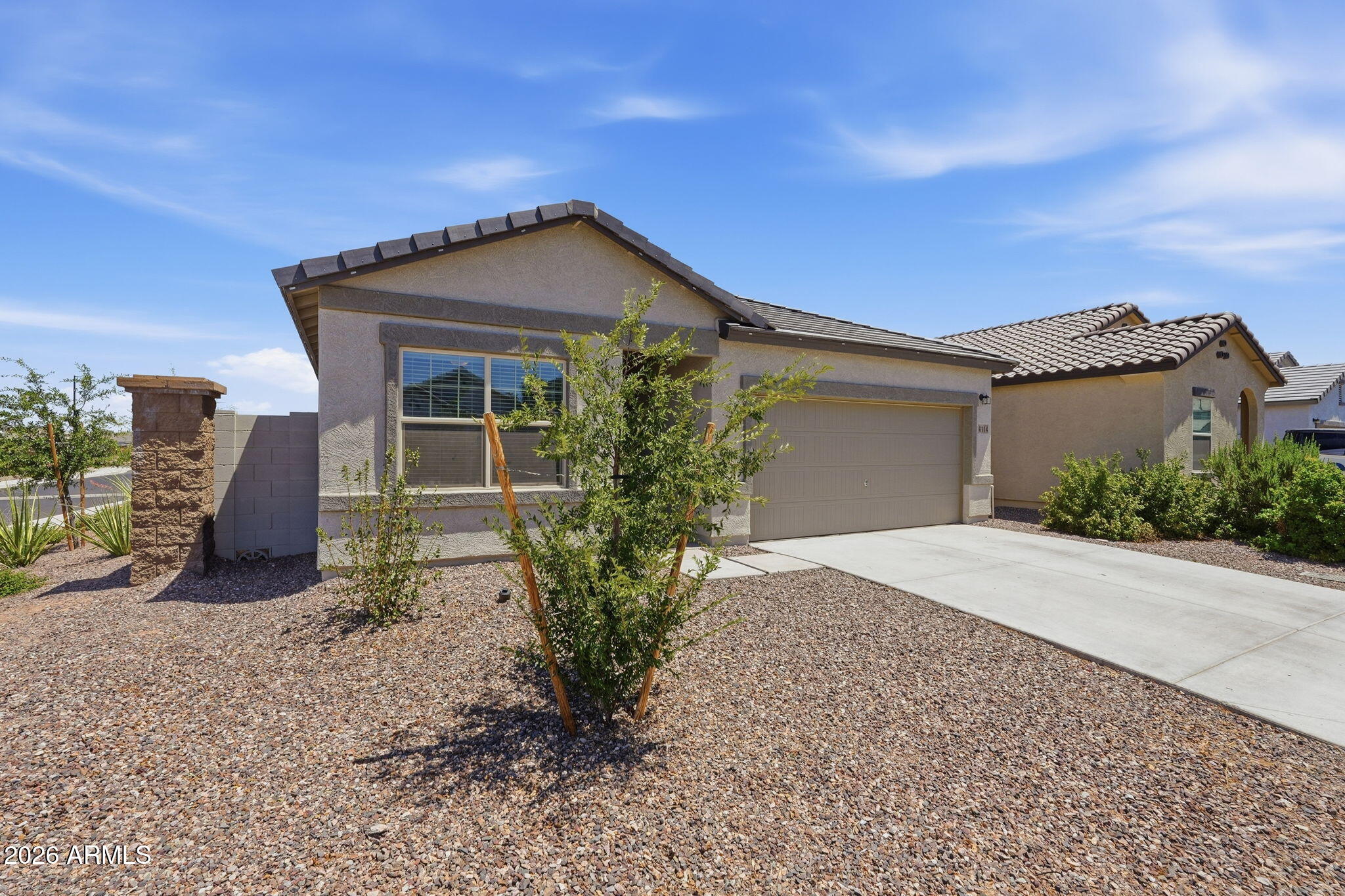 4114 E REYNOLDS Drive