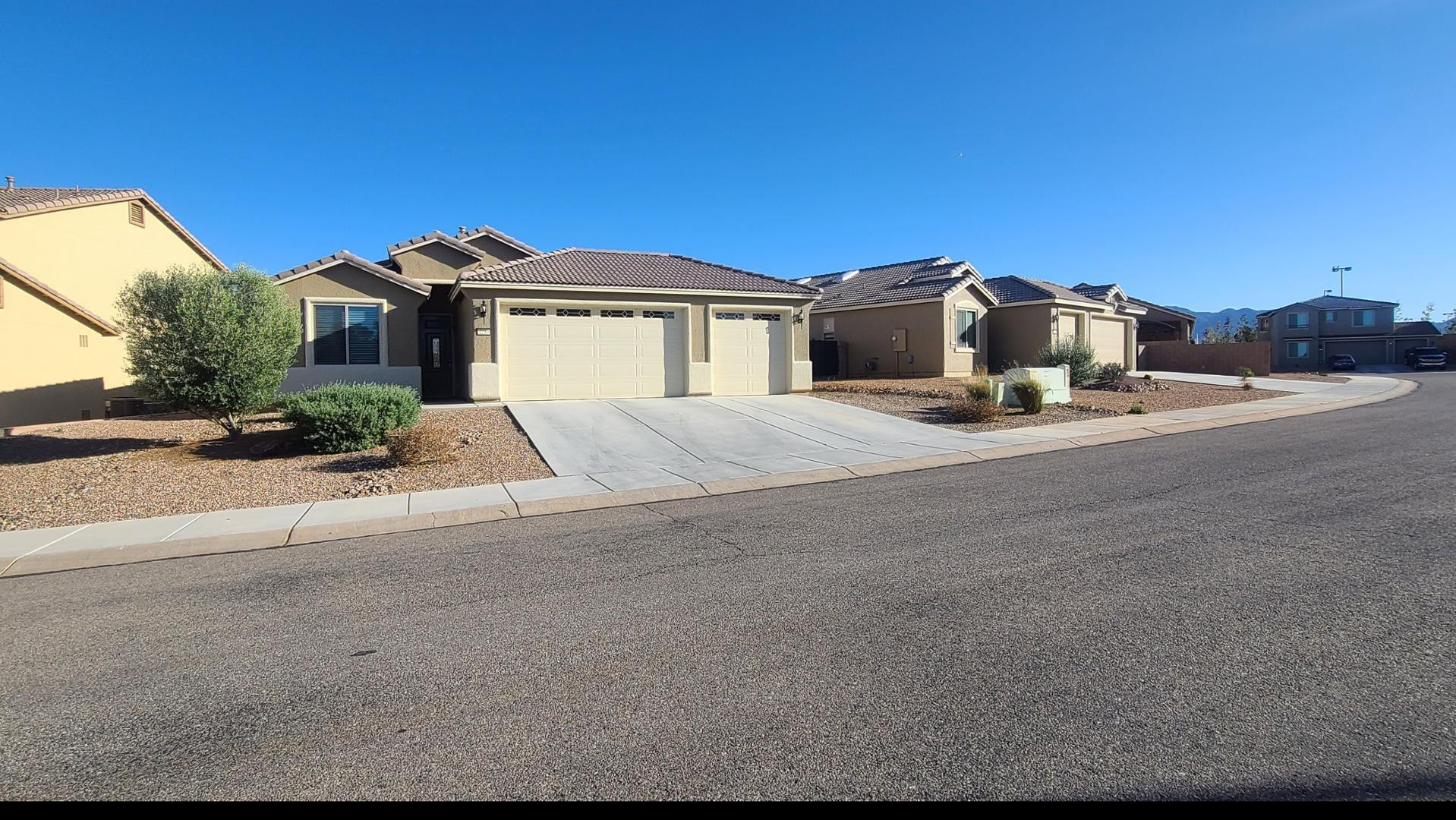 2210 Jacks Drive