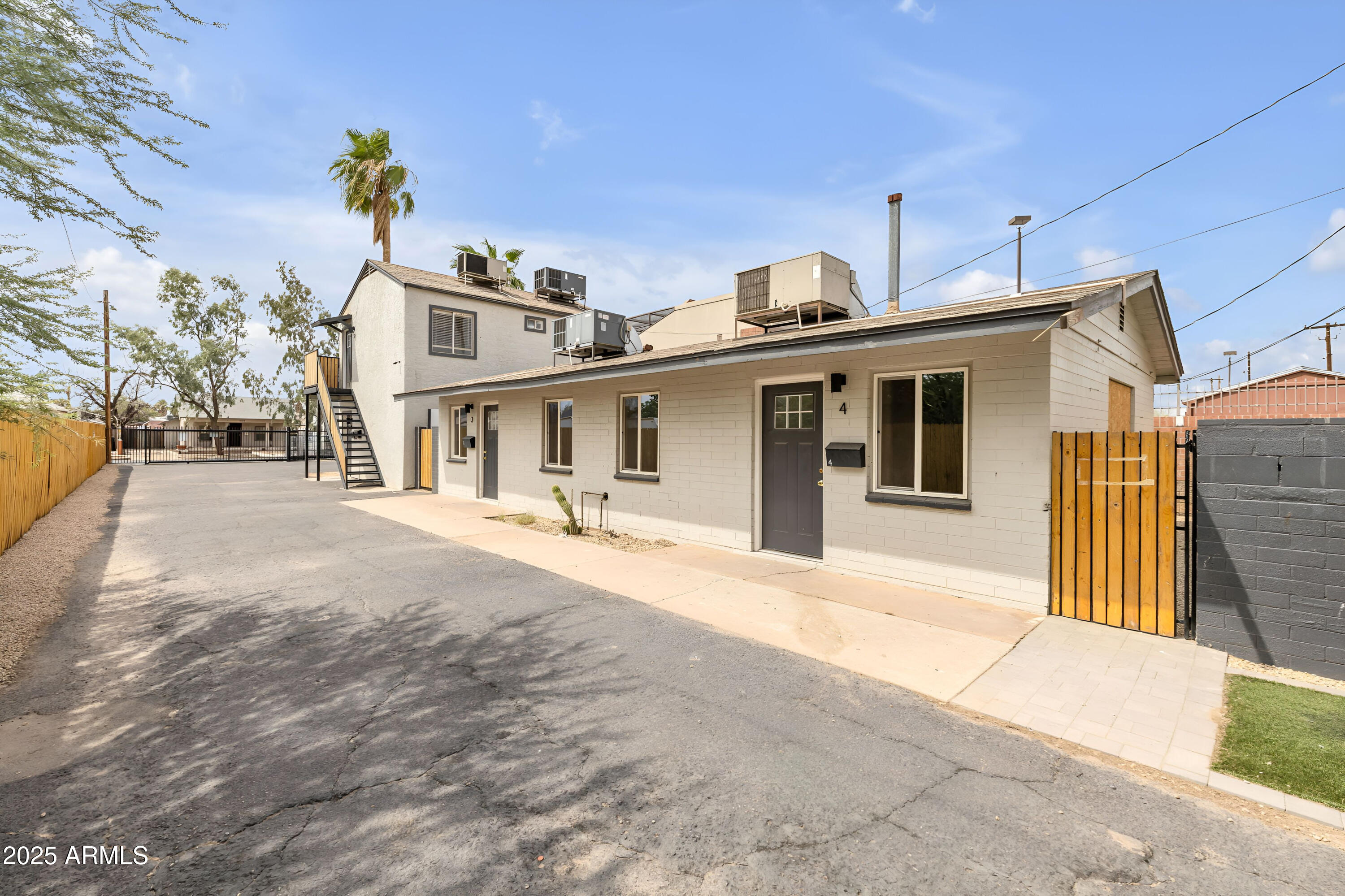 1330 W FILLMORE Street