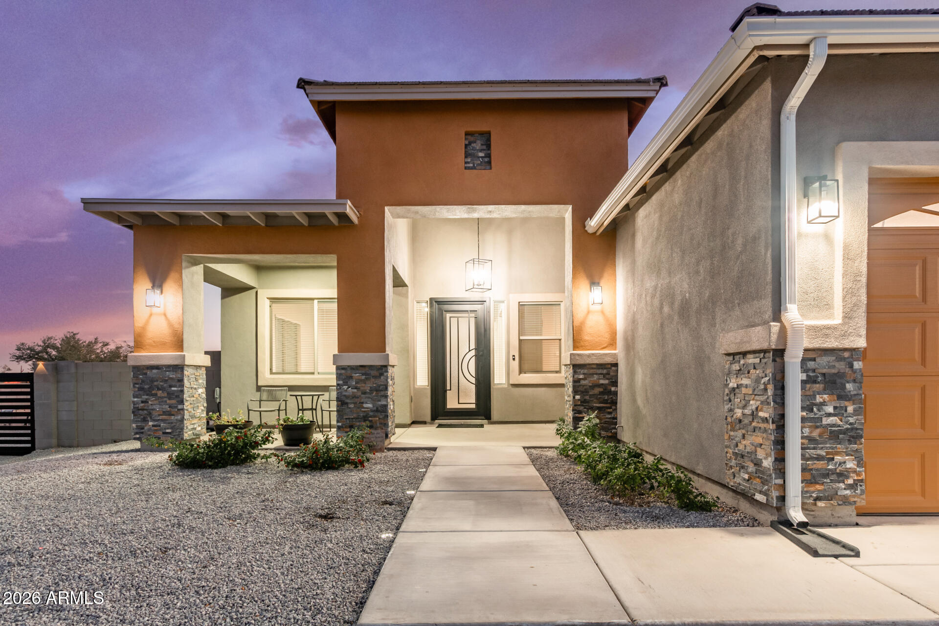 20031 W MISSOURI Avenue