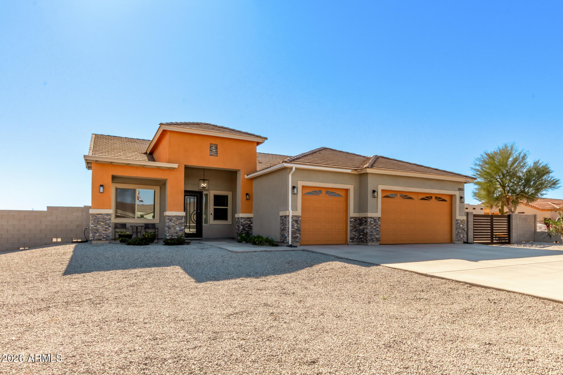 20031 W MISSOURI Avenue