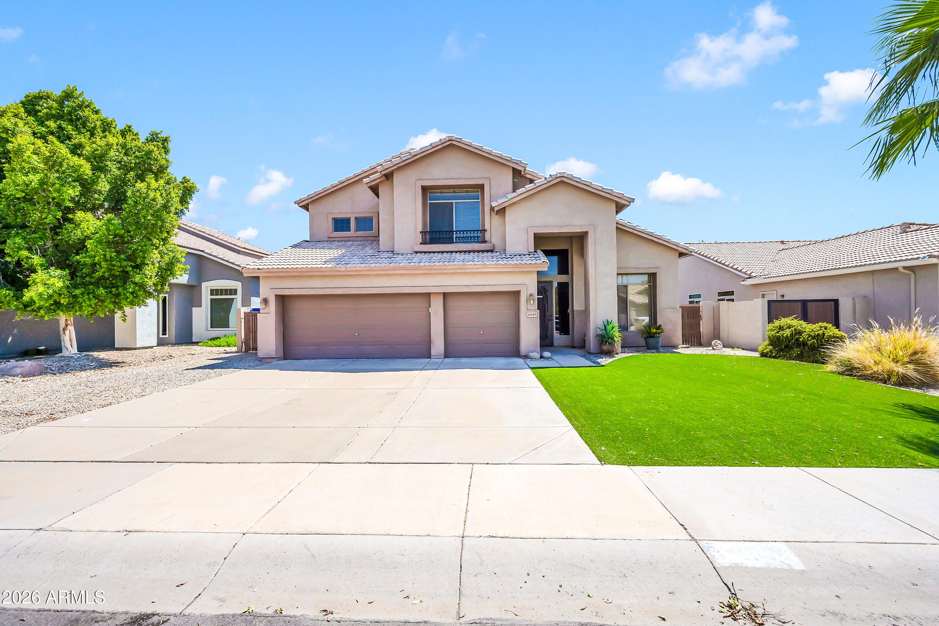 4049 E ASPEN Way