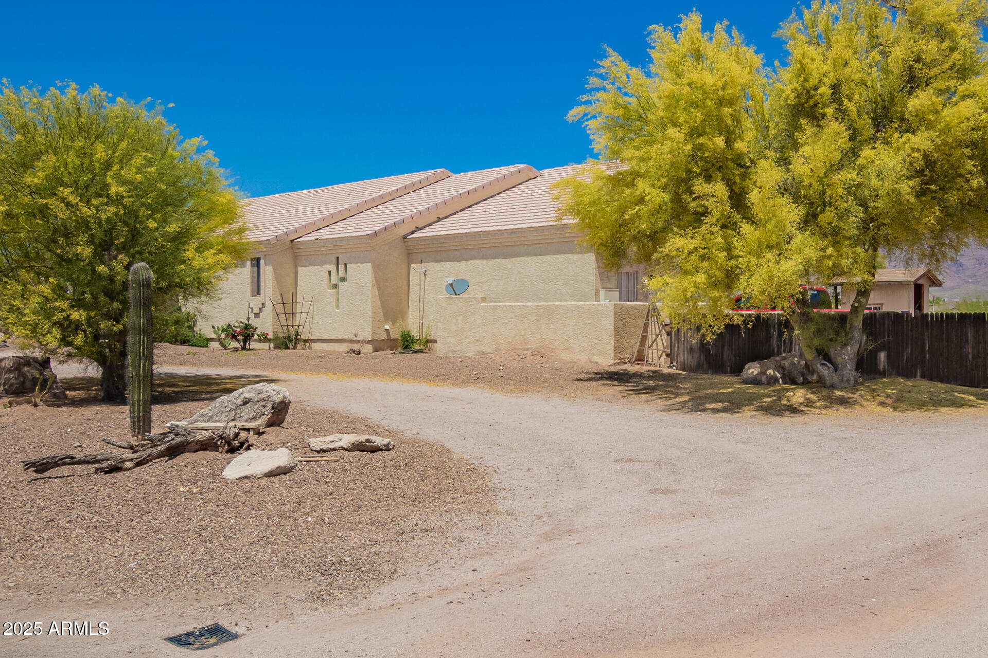 9736 E Sleepy Hollow Trail