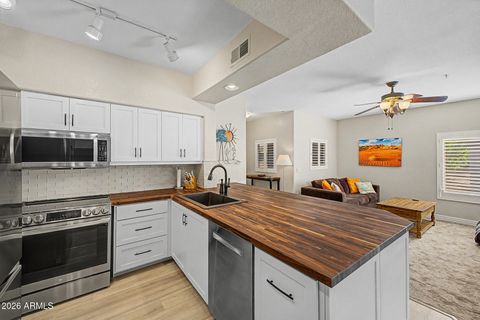 7401 W ARROWHEAD CLUBHOUSE Drive 2068 Glendale AZ 85308