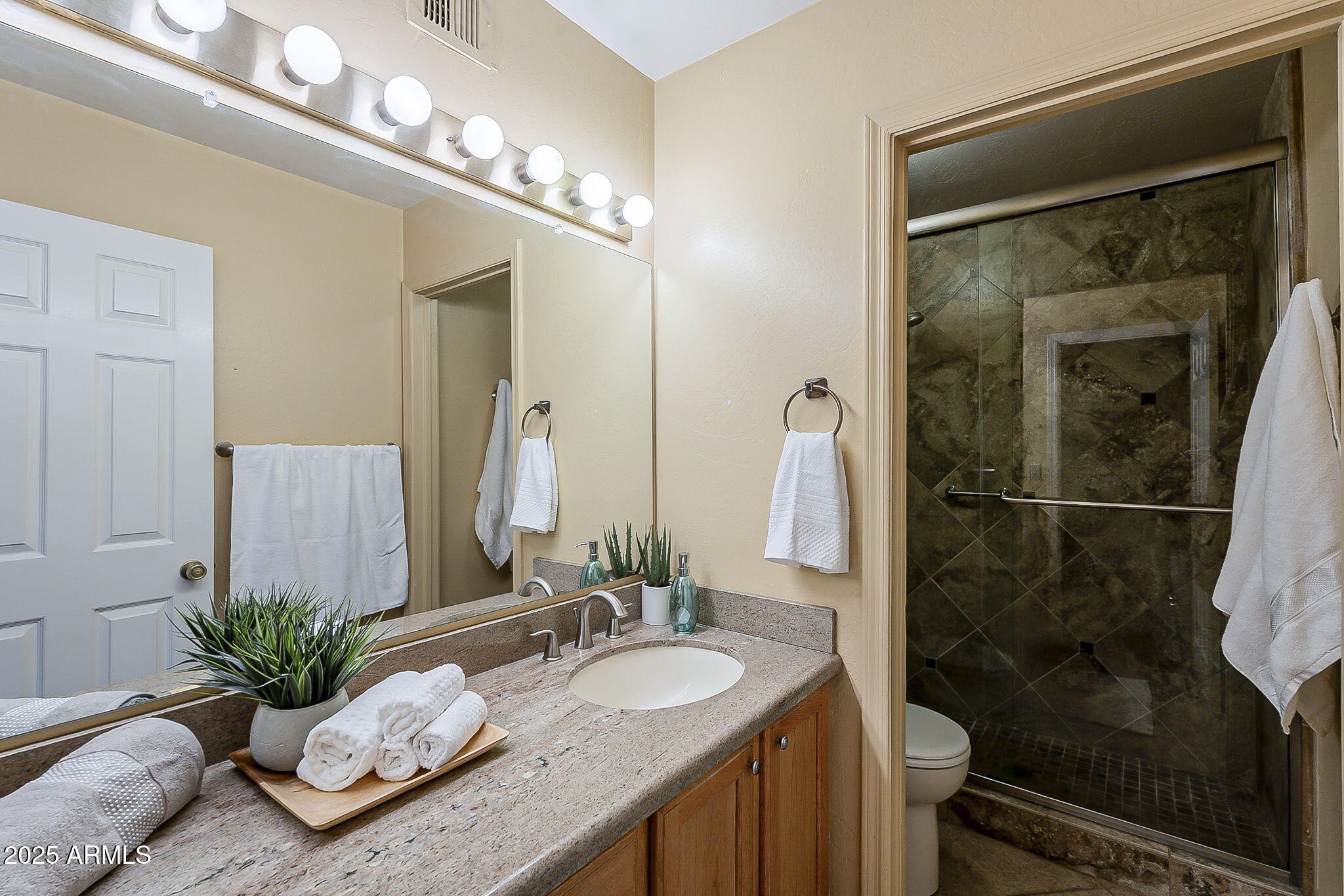 Chandler, Arizona 85224, United States, 2 Bedrooms Bedrooms, ,2 BathroomsBathrooms,Residential,Active,92045