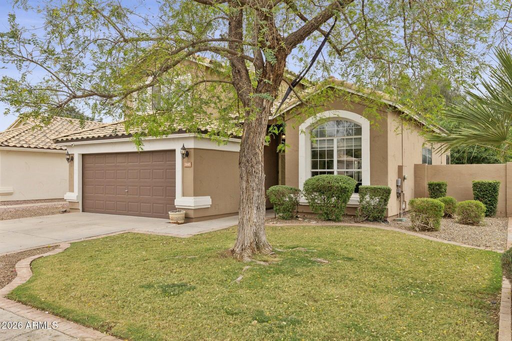 Photo of 7445 W Los Gatos Drive, Glendale, AZ 85310 (MLS # 7011989)