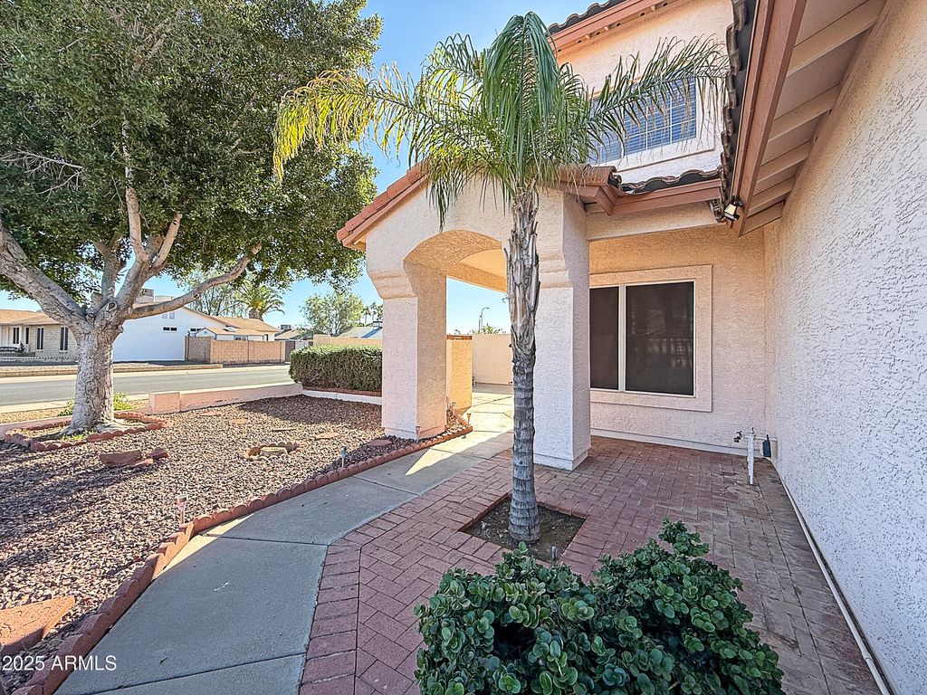 Photo of 5711 W Cochise Drive, Glendale, AZ 85302 (MLS # 6960532)
