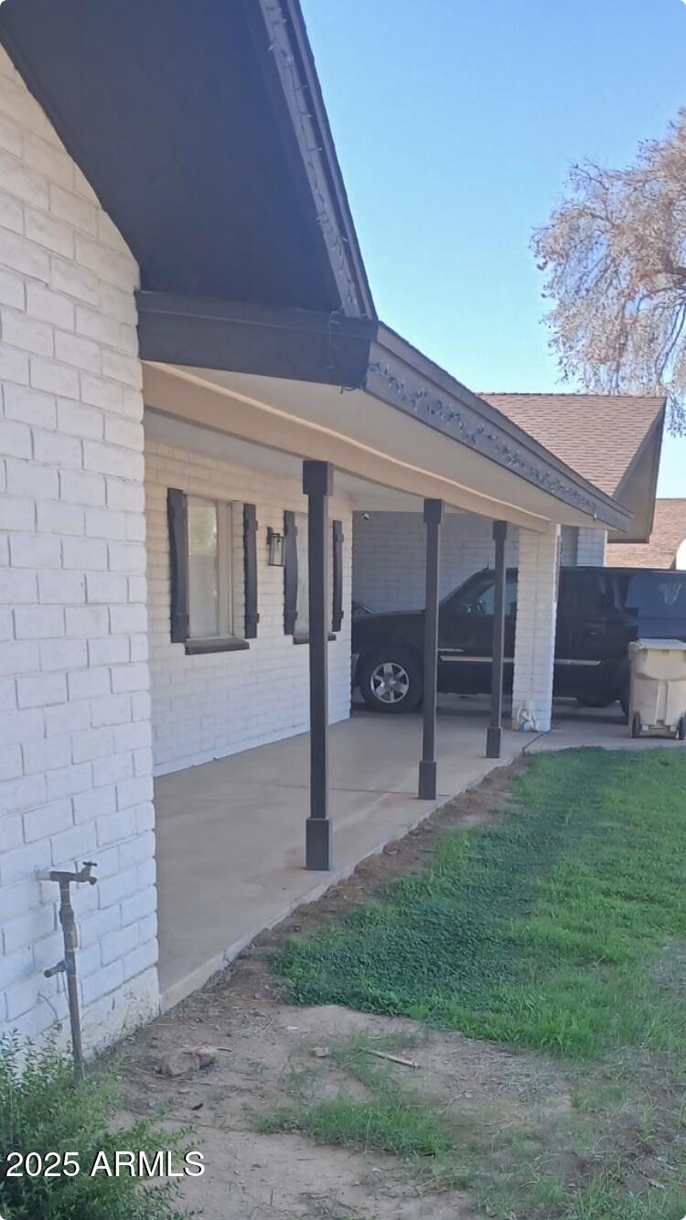 5527 W MORTEN Avenue