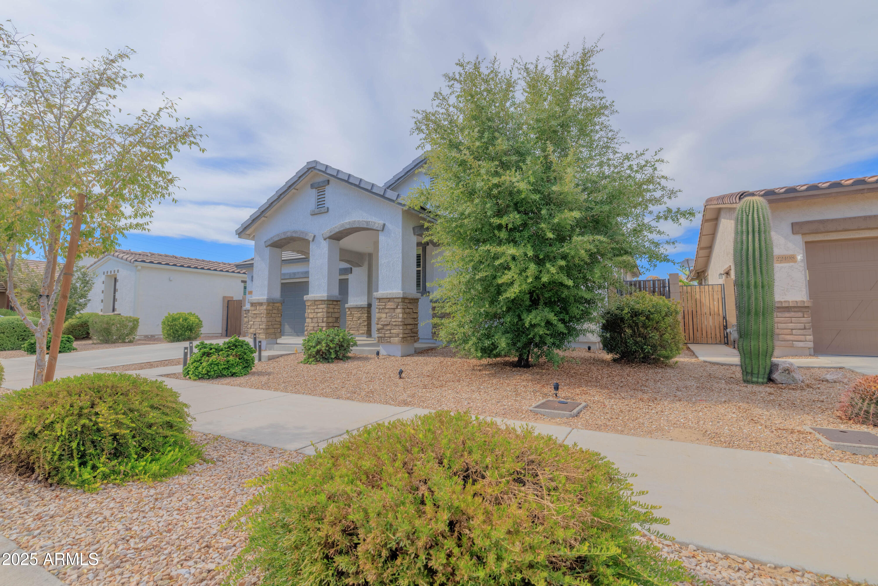 Homes for Sale in Queen Creek Arizona 2 22490 E CAMINA BUENA Vista