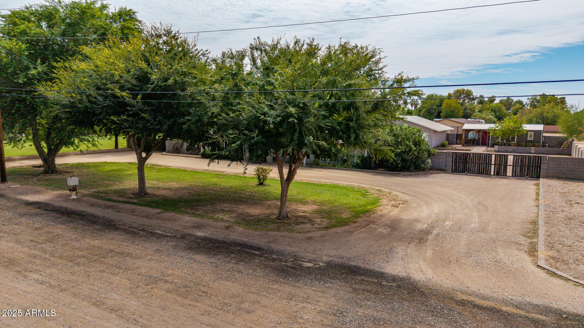 12417 E Cloud Road '''-'''