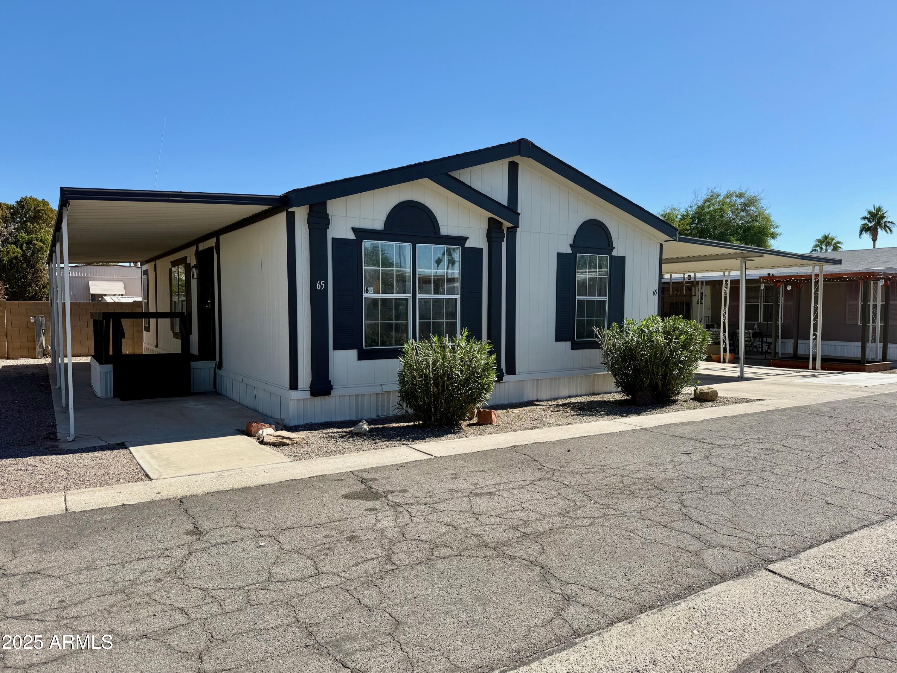 7302 W Peoria Avenue 65