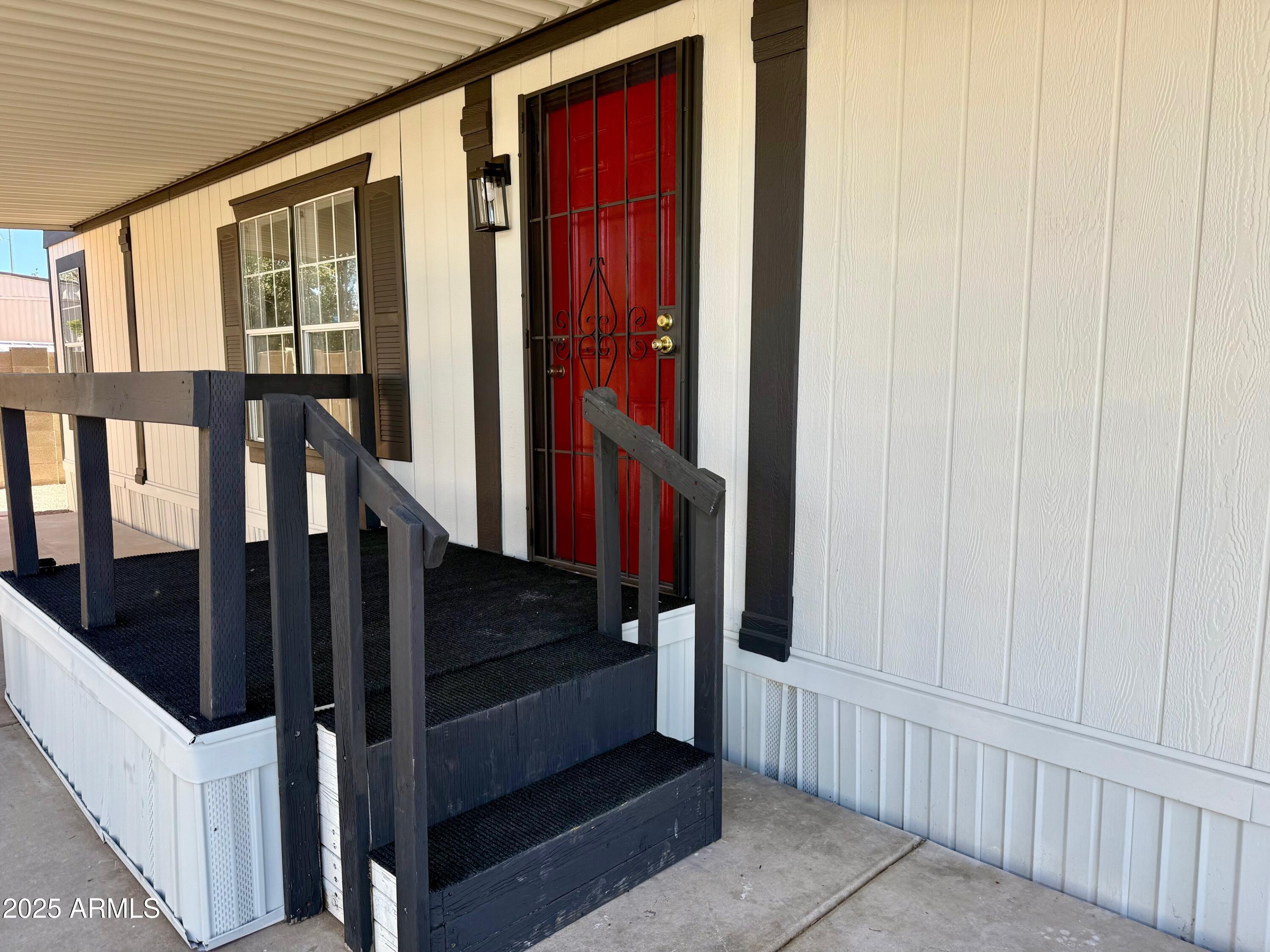 7302 W Peoria Avenue 65