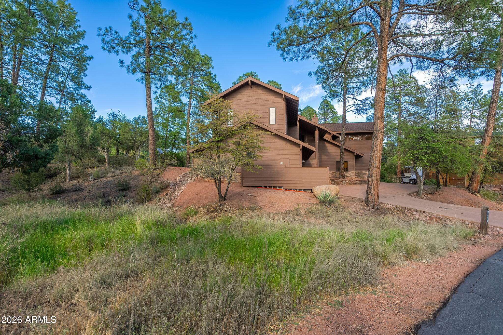 2404 E Scarlet Bugler Circle