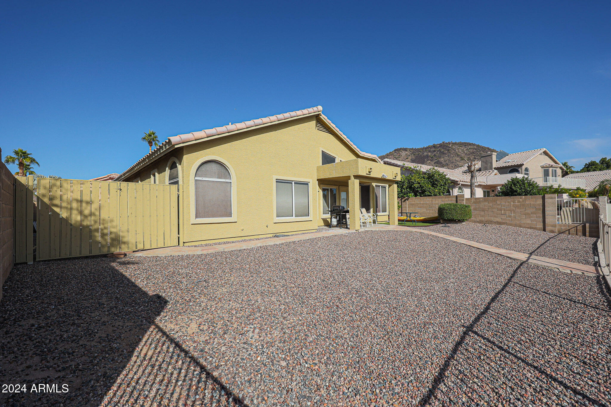 5239 W TONOPAH Drive