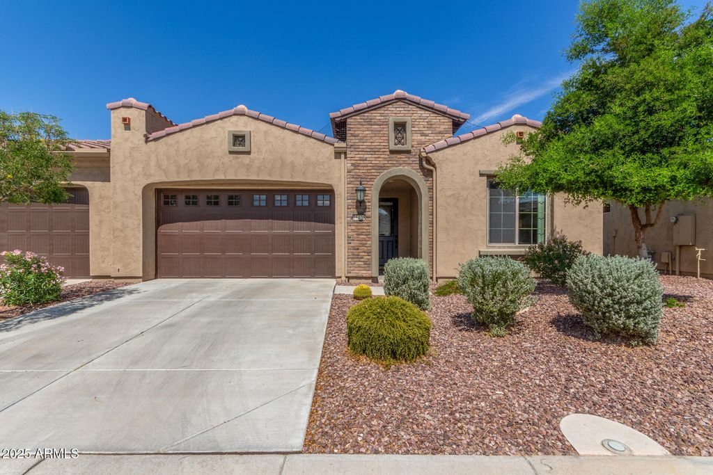 Photo of 16426 W Piccadilly Road, Goodyear, AZ 85395 (MLS # 6923837)
