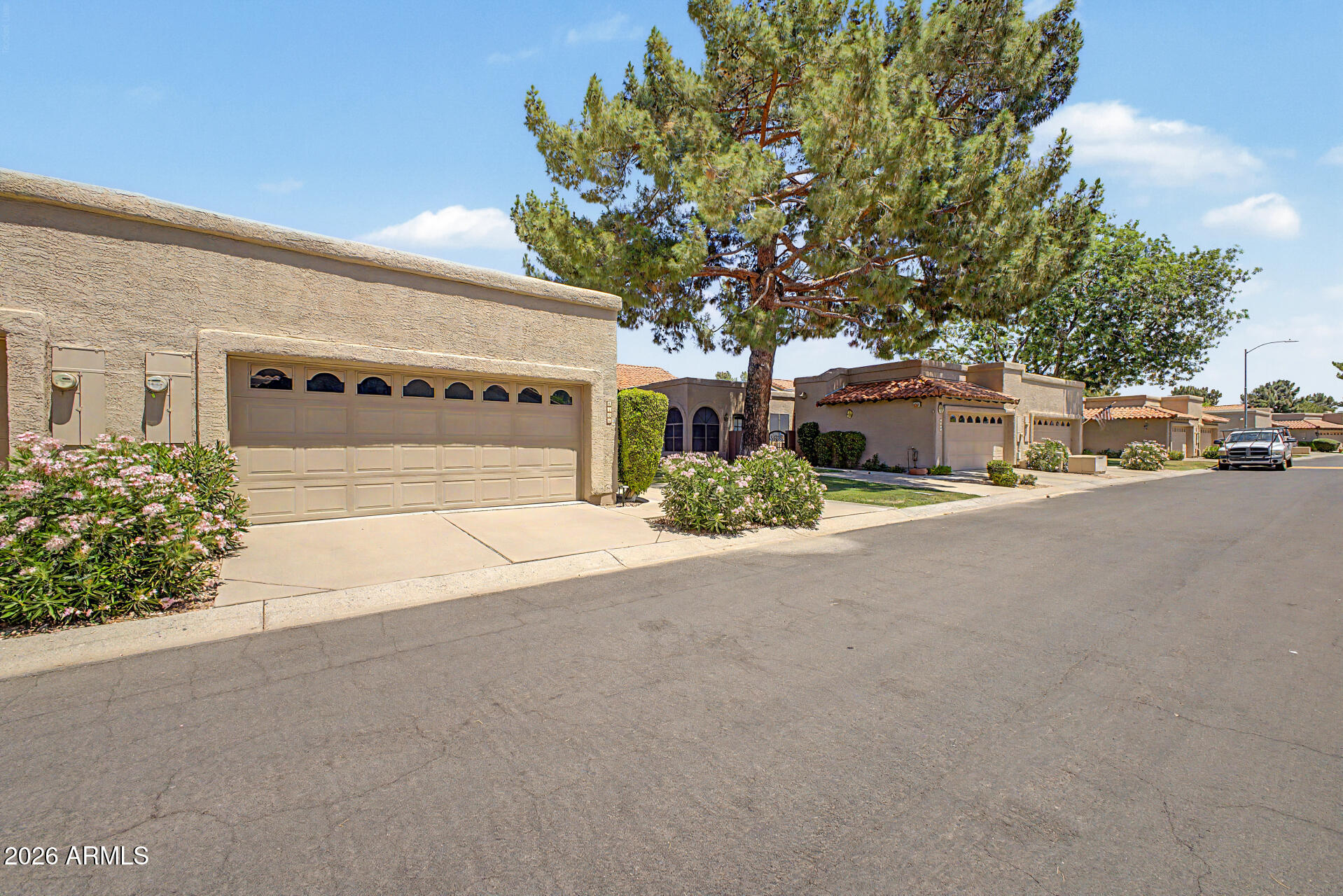 4106 E SUNNYSIDE Drive