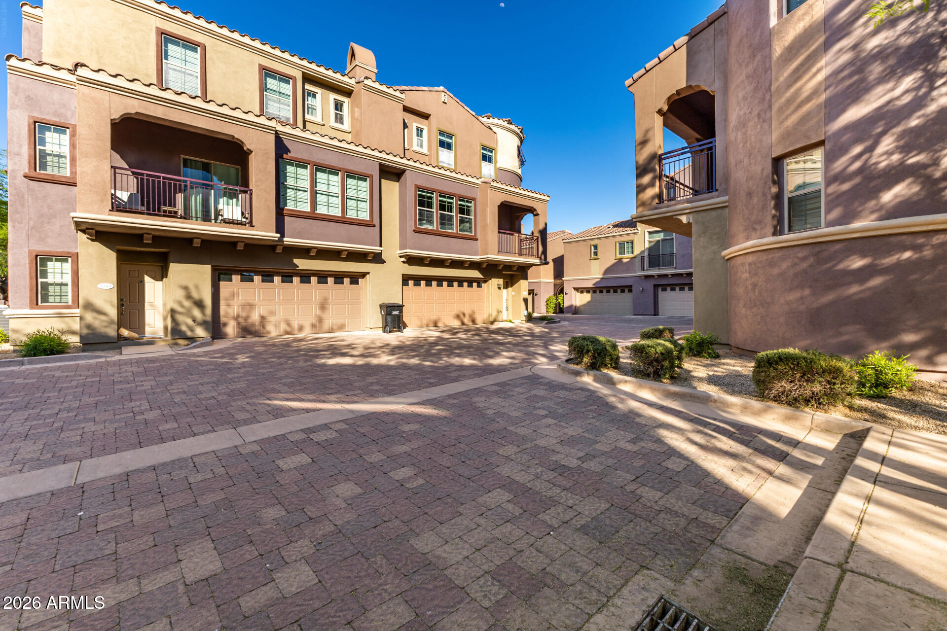 3935 E ROUGH RIDER Road 1350