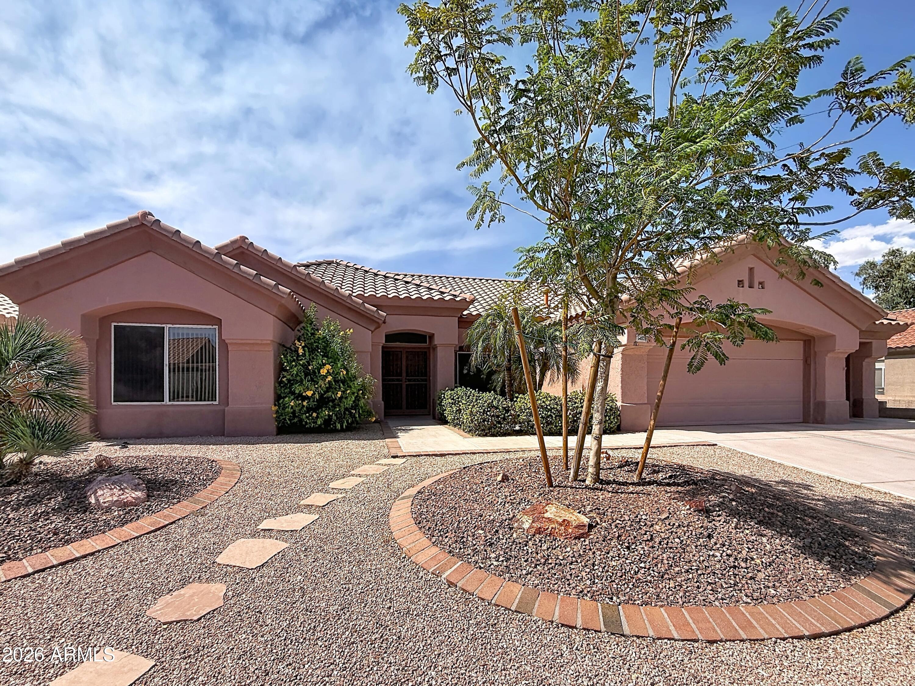 14328 W ROBERTSON Drive