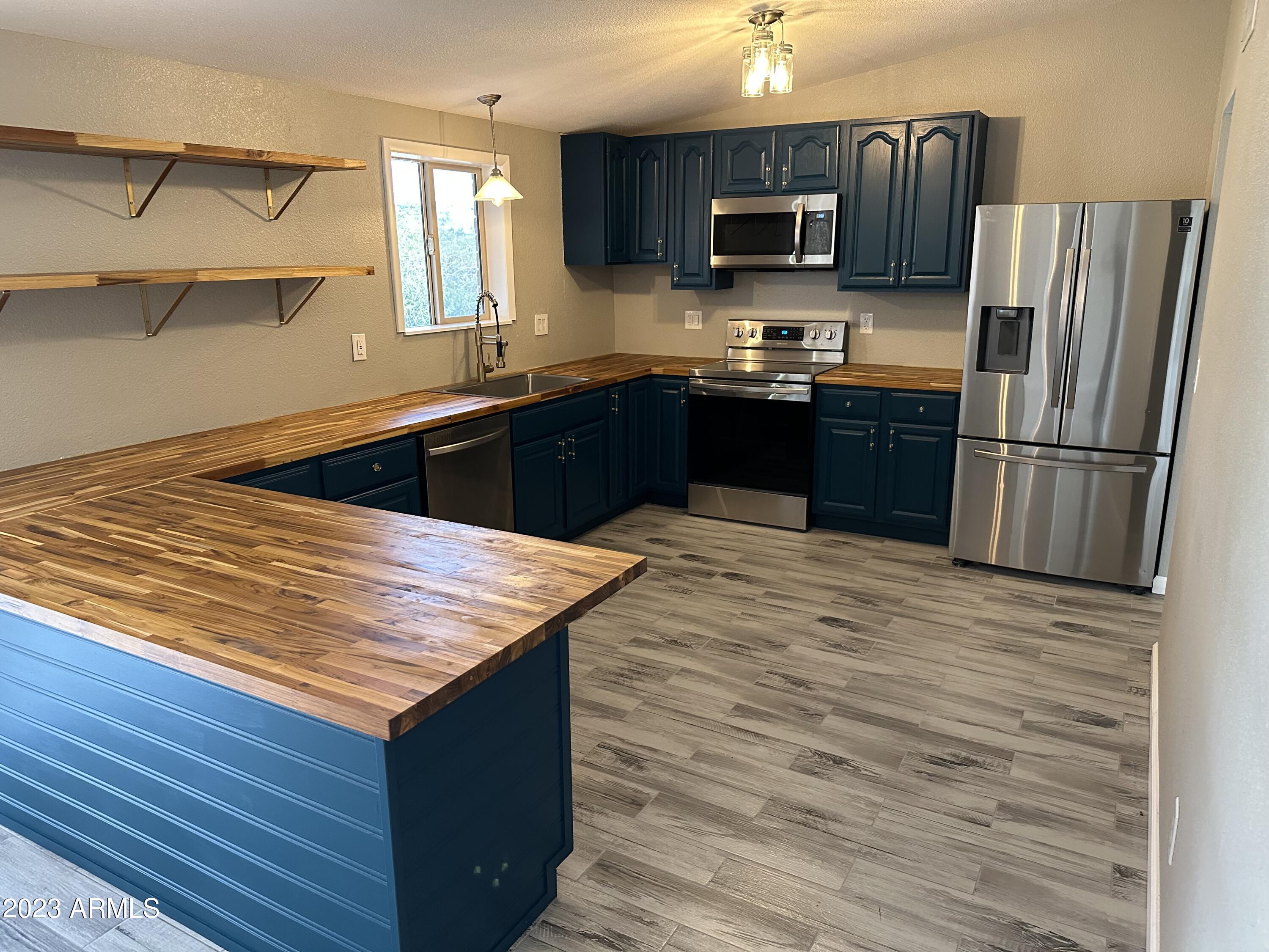WINDSONG RESUB OF SOMERSET - Residential